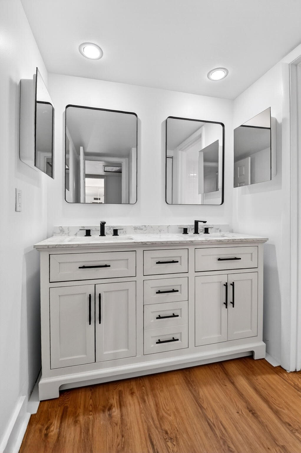 LAKEWOOD OF PALM SPRINGS - Residential