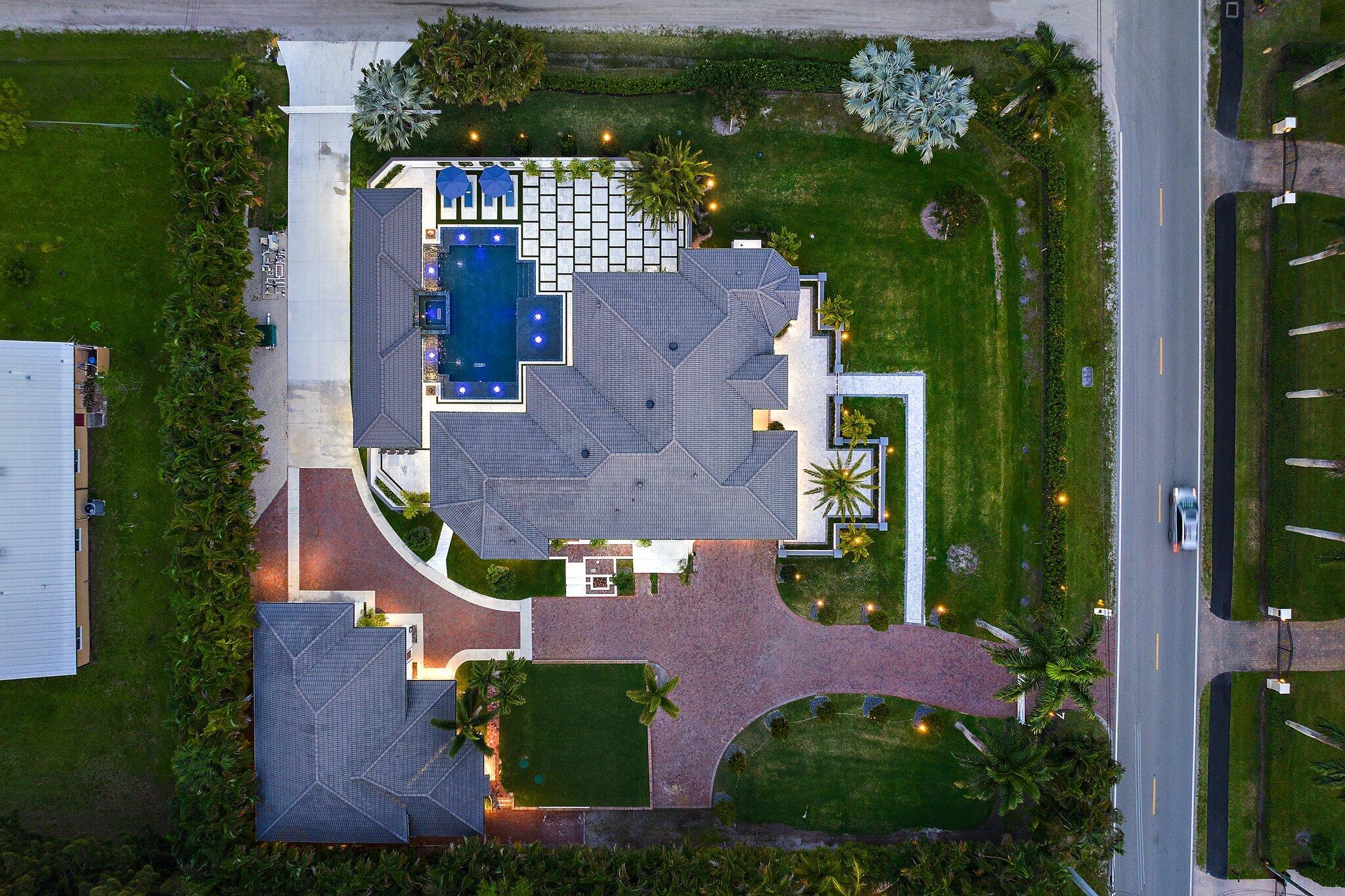 PALM BEACH COUNTRY ESTATES - Residential