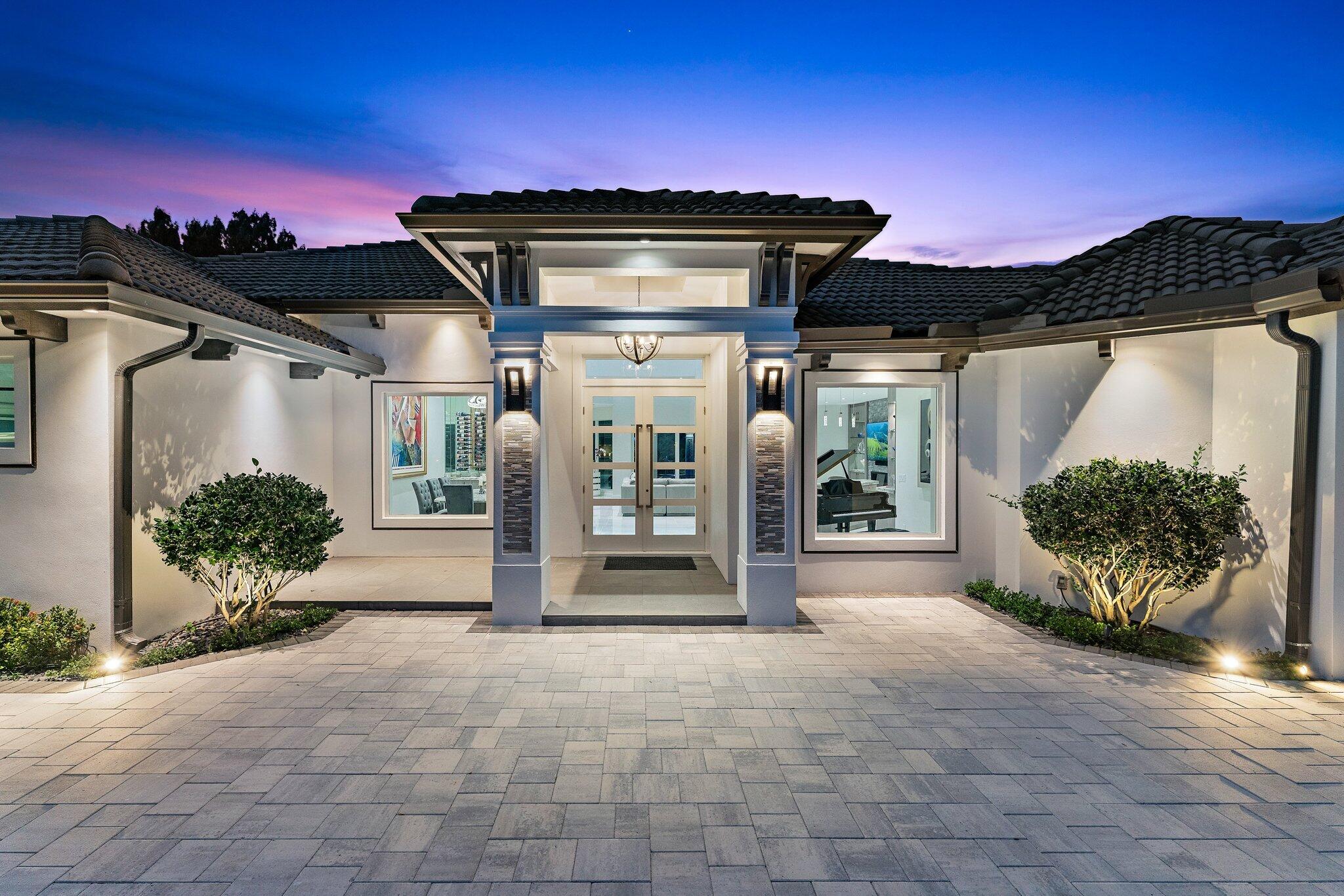 PALM BEACH COUNTRY ESTATES - Residential