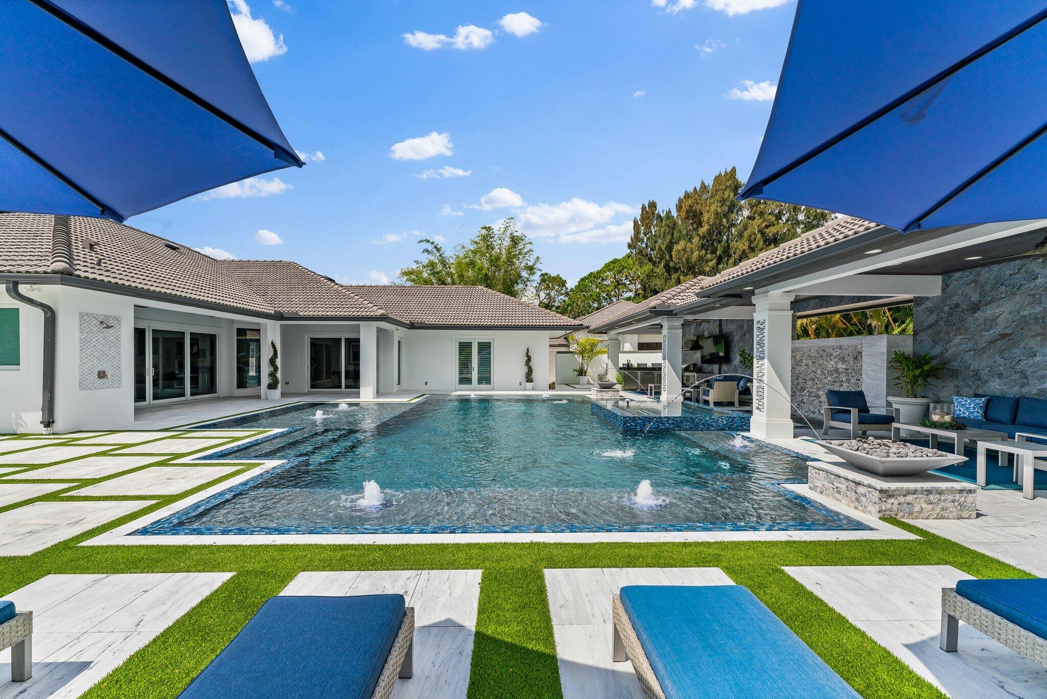 PALM BEACH COUNTRY ESTATES - Residential