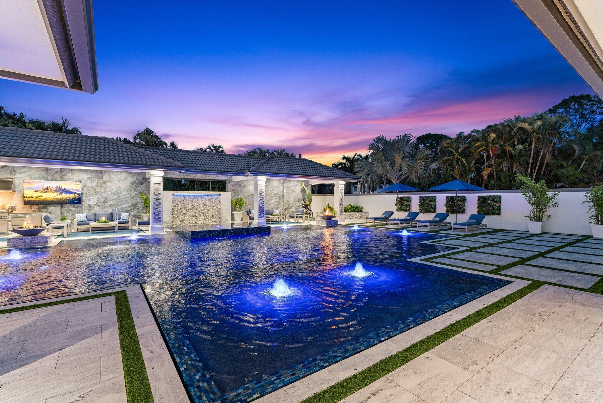 PALM BEACH COUNTRY ESTATES - Residential
