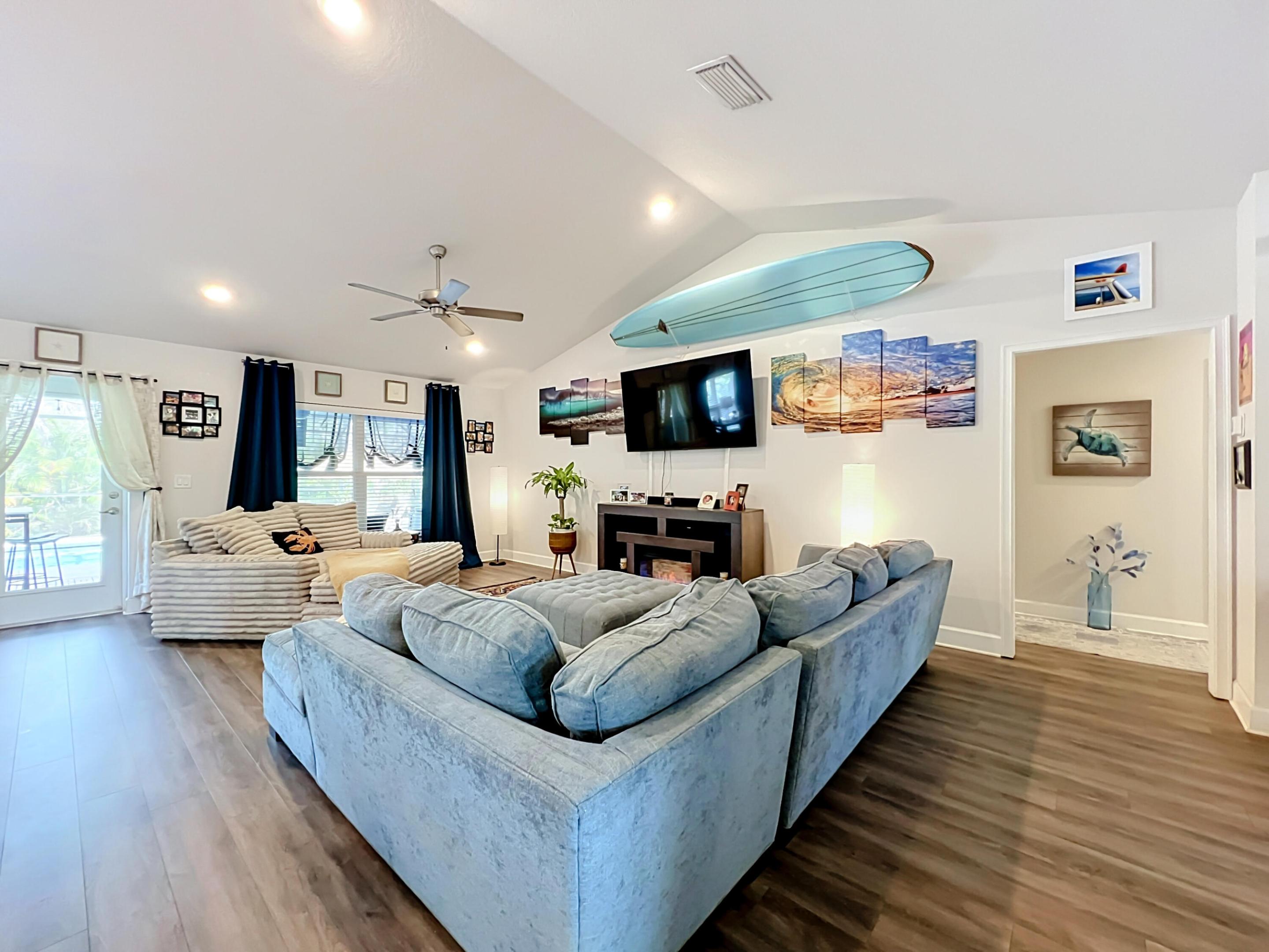 SEBASTIAN HIGHLANDS UNIT 11 - Residential