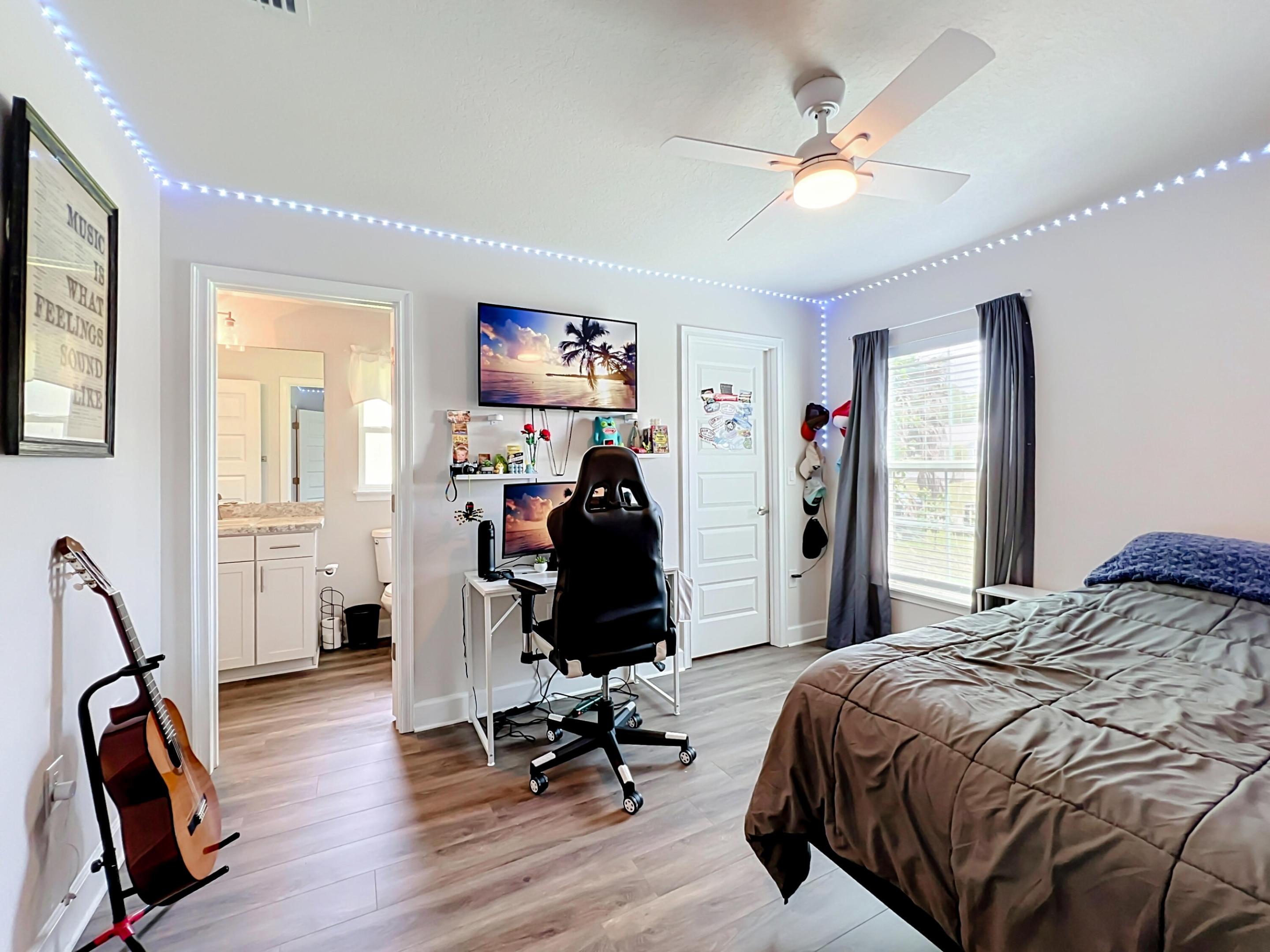 SEBASTIAN HIGHLANDS UNIT 11 - Residential