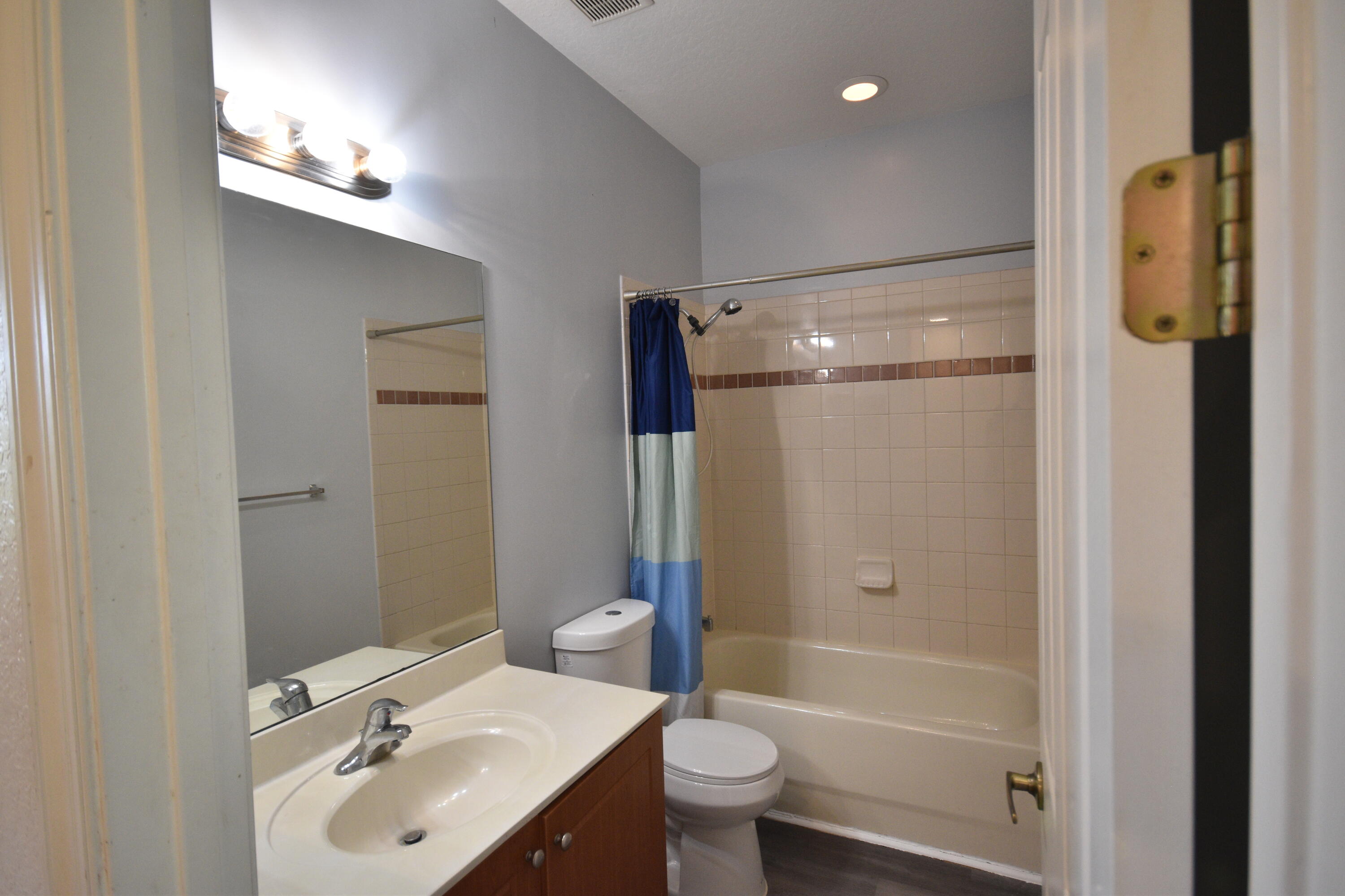 TUSCAN VILLAS CONDO - Residential Lease