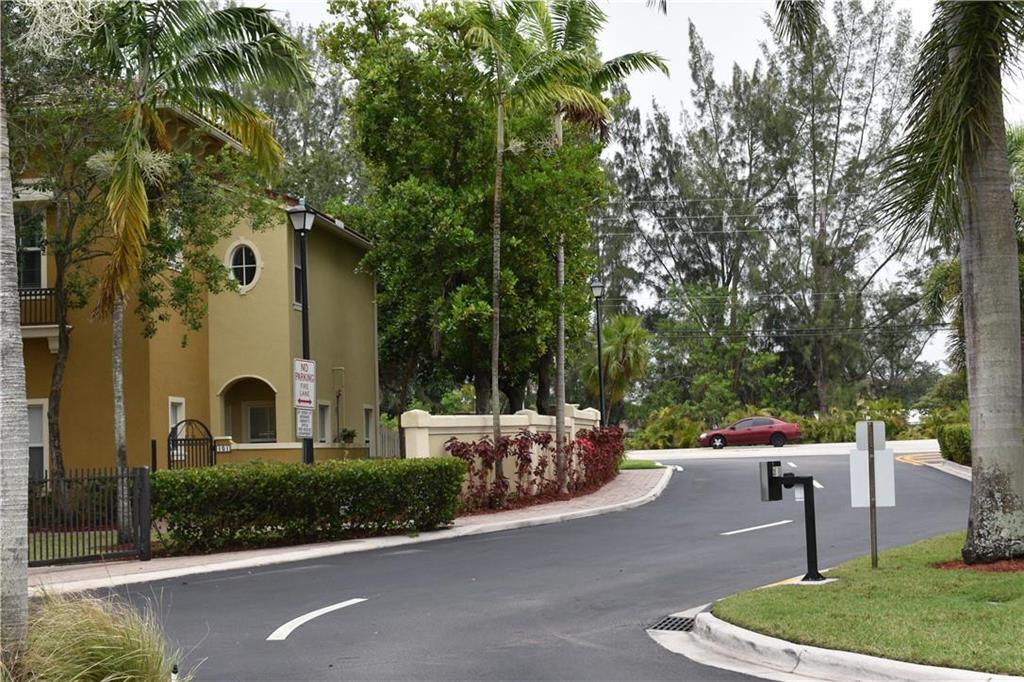 TUSCAN VILLAS CONDO - Residential Lease