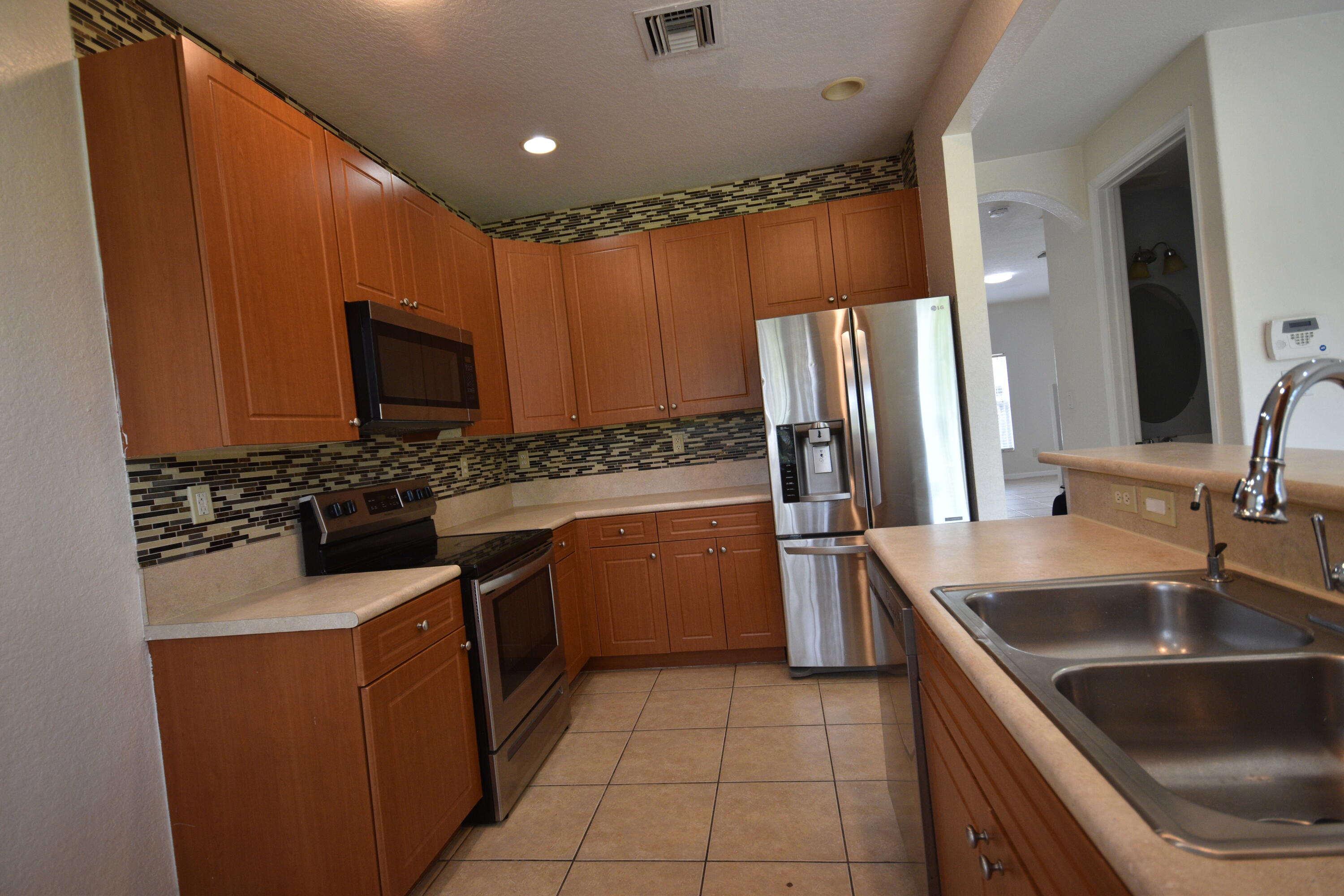 TUSCAN VILLAS CONDO - Residential Lease