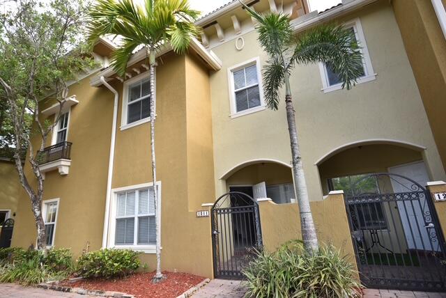 TUSCAN VILLAS CONDO - Residential Lease