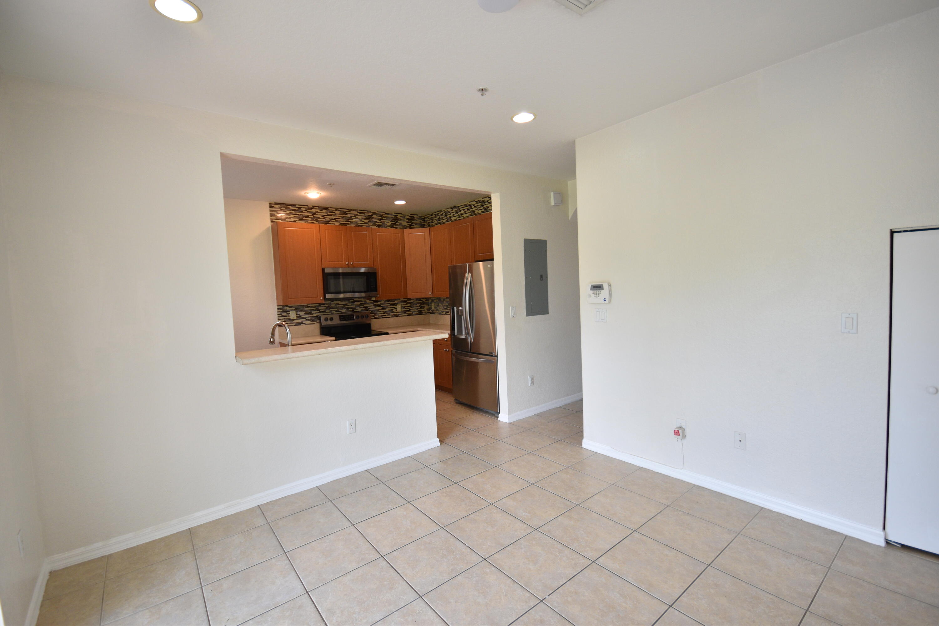 TUSCAN VILLAS CONDO - Residential Lease