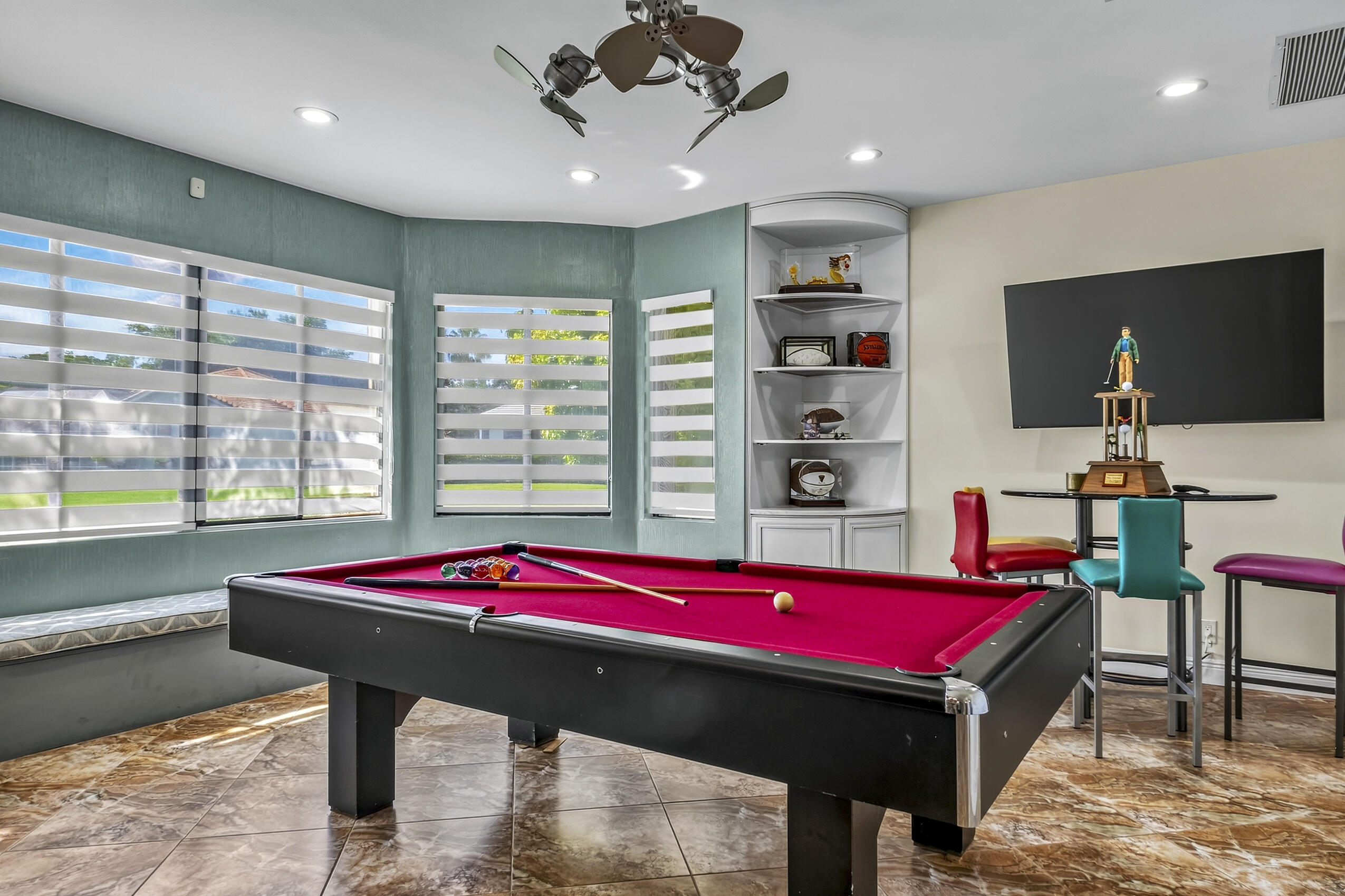 WEST GLEN - Residential