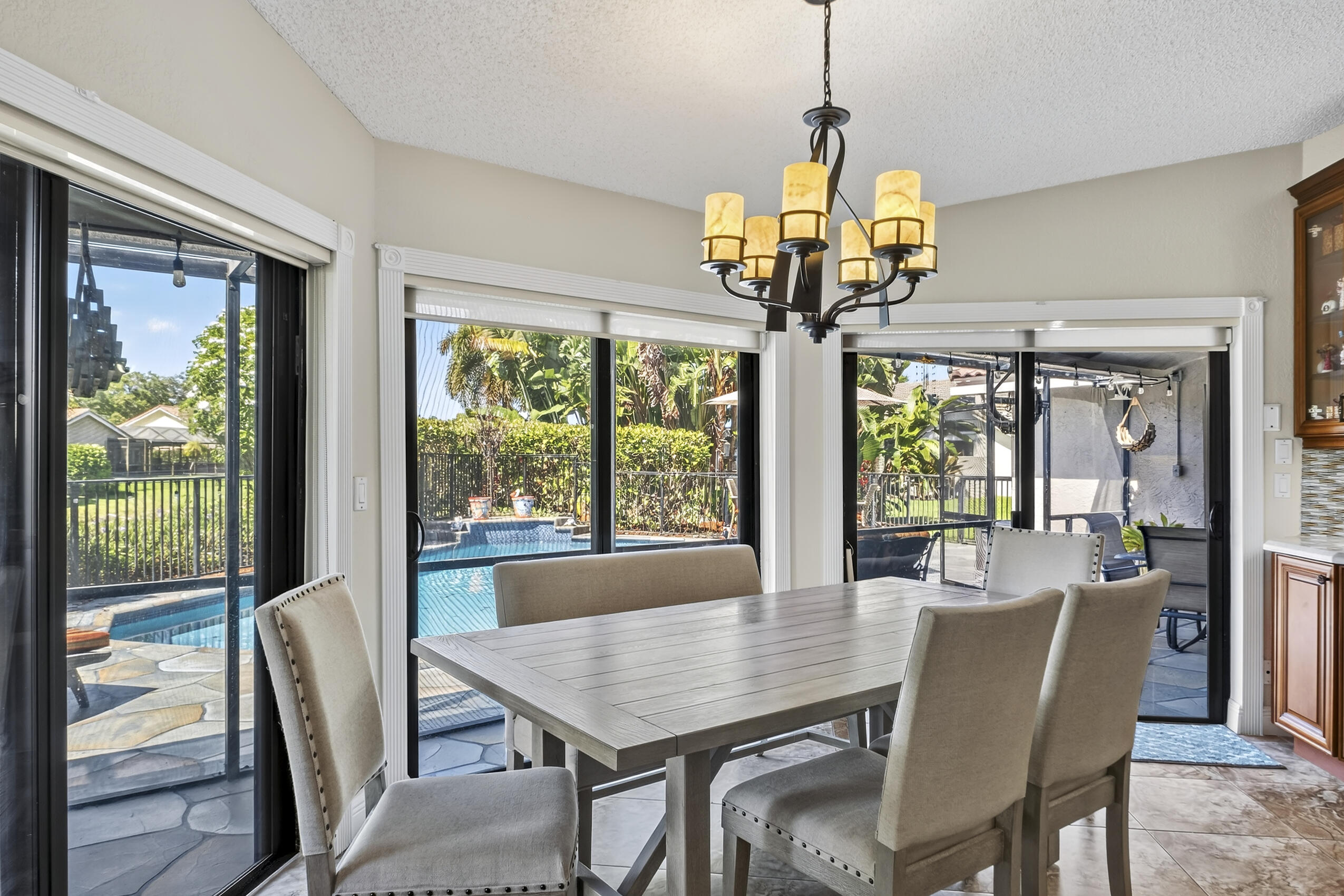 WEST GLEN - Residential
