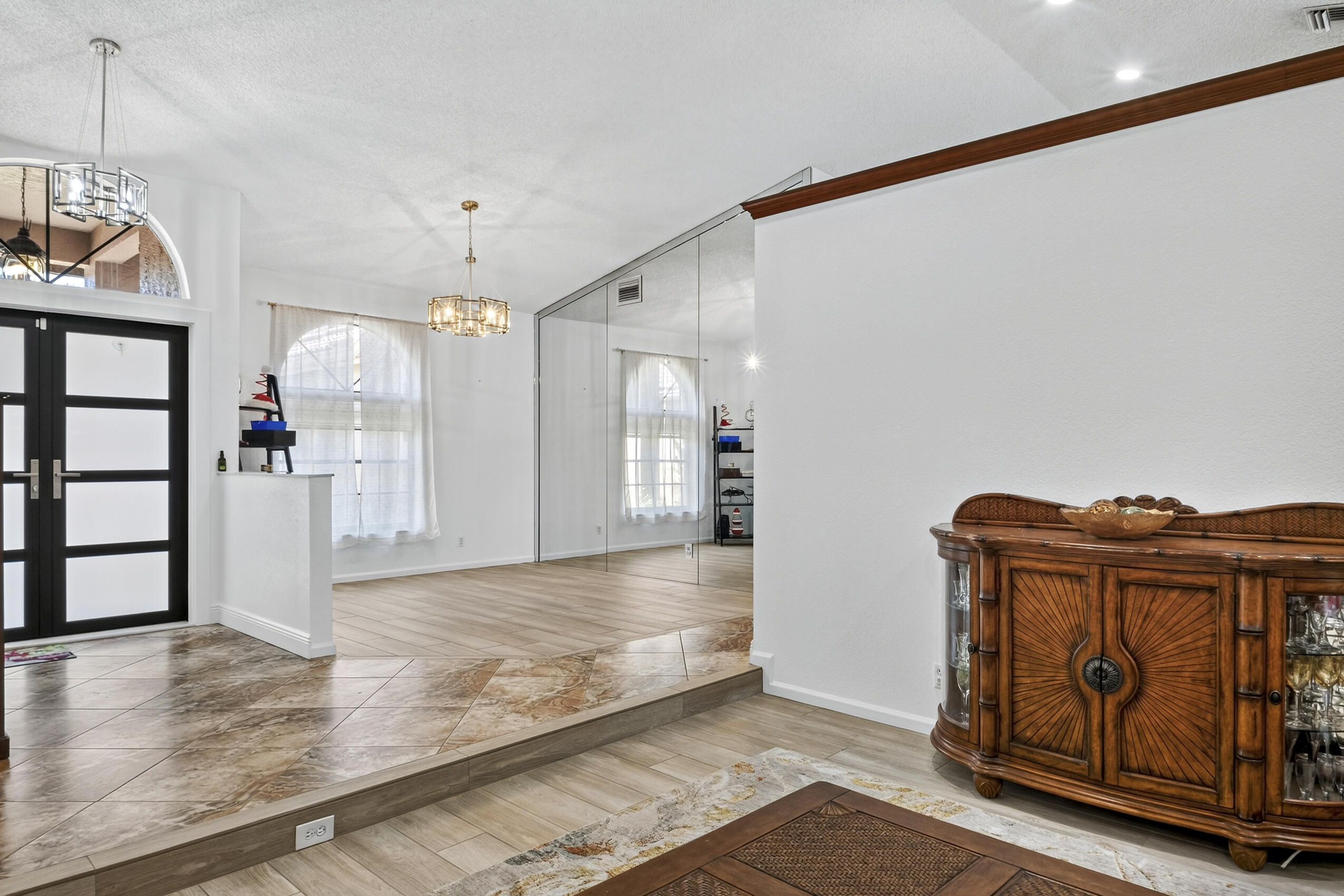 WEST GLEN - Residential