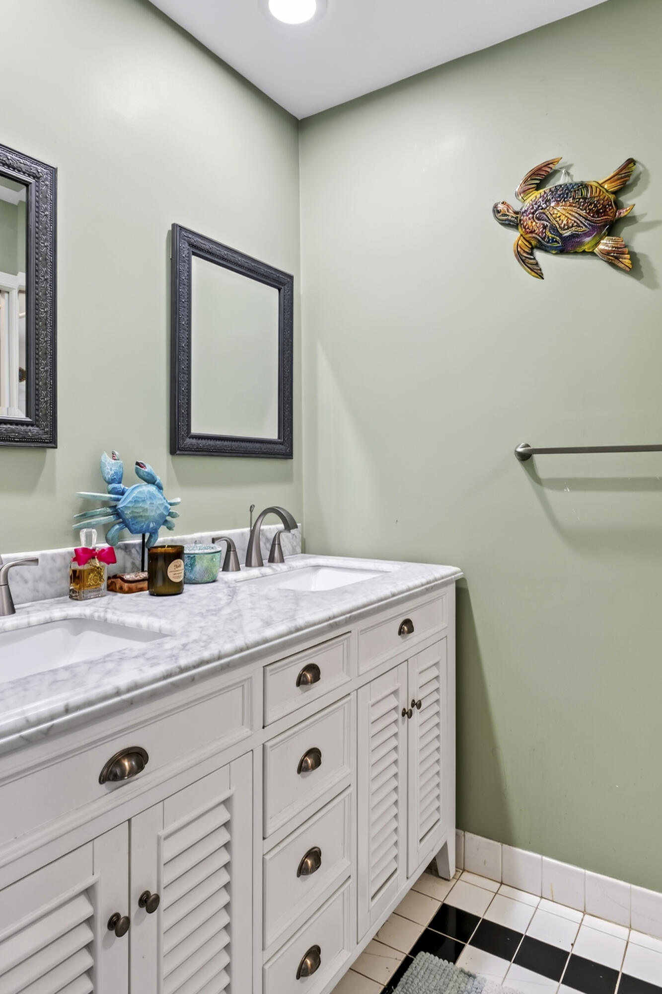 WEST GLEN - Residential