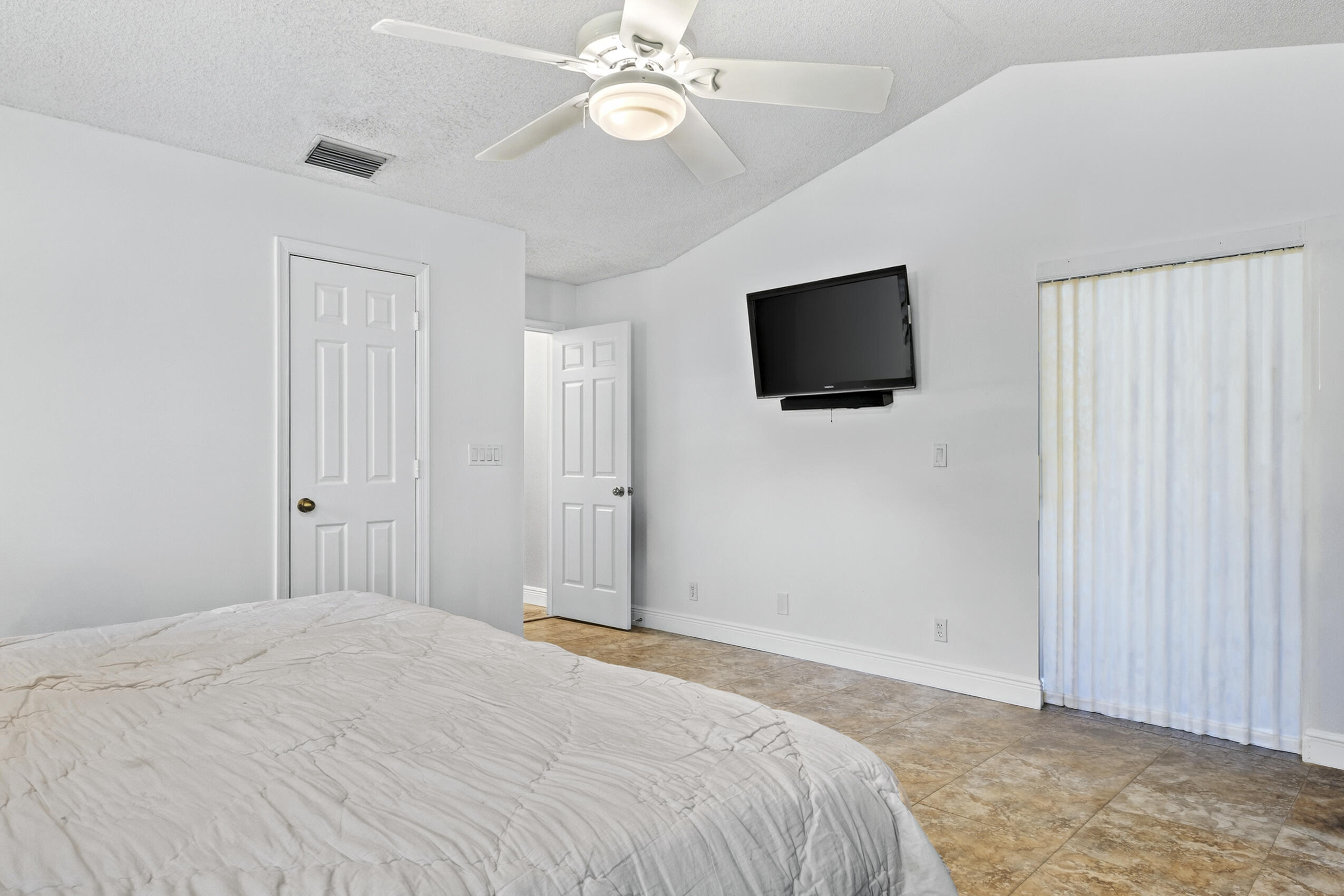 WEST GLEN - Residential
