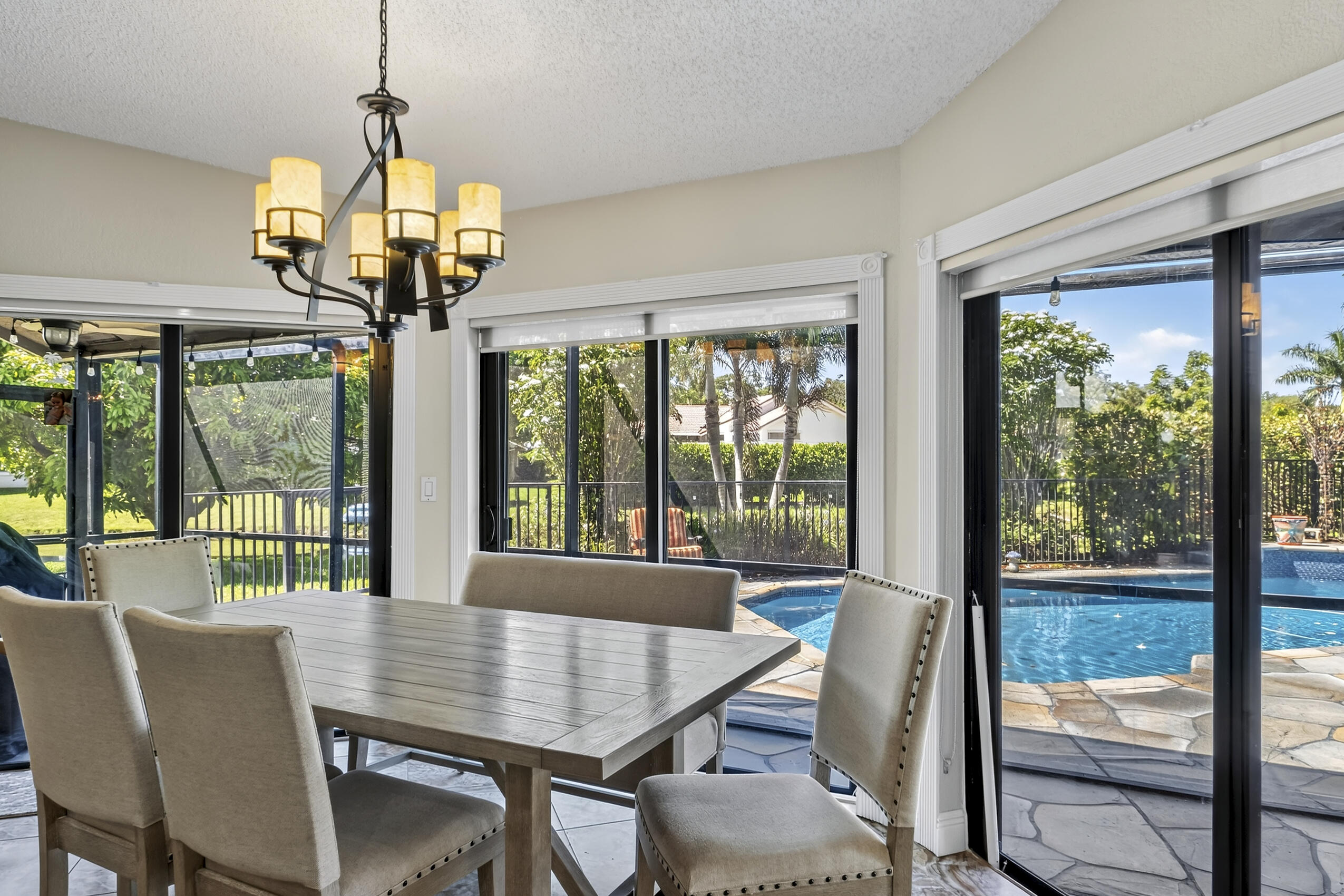 WEST GLEN - Residential