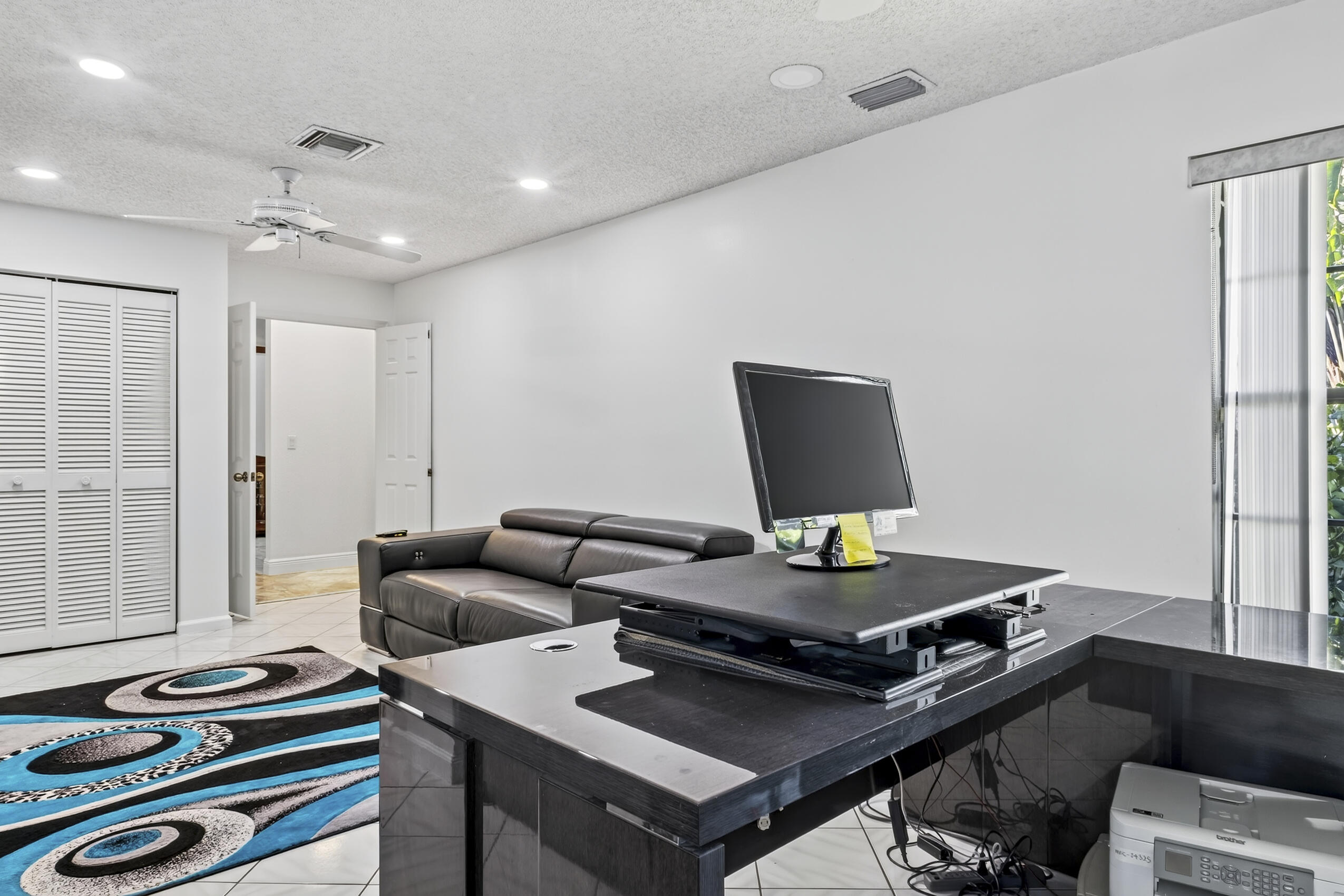 WEST GLEN - Residential