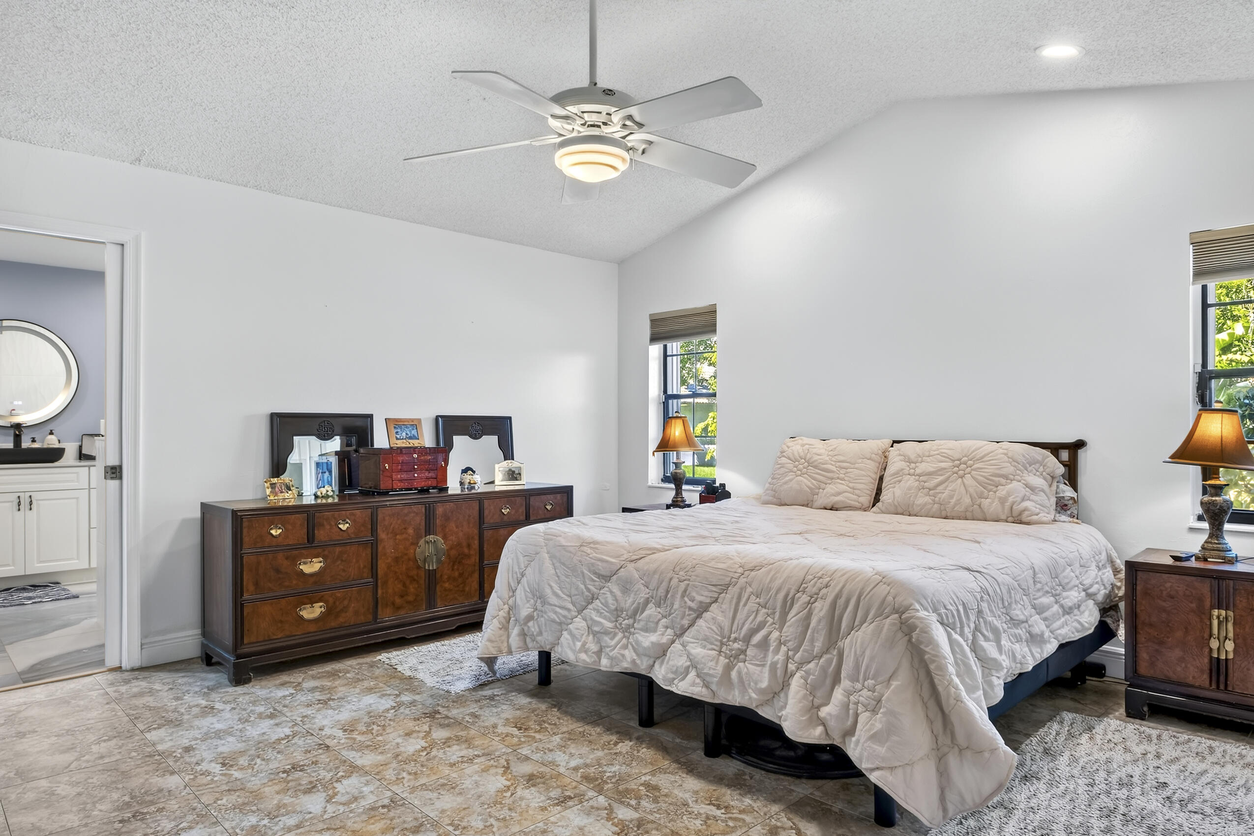 WEST GLEN - Residential