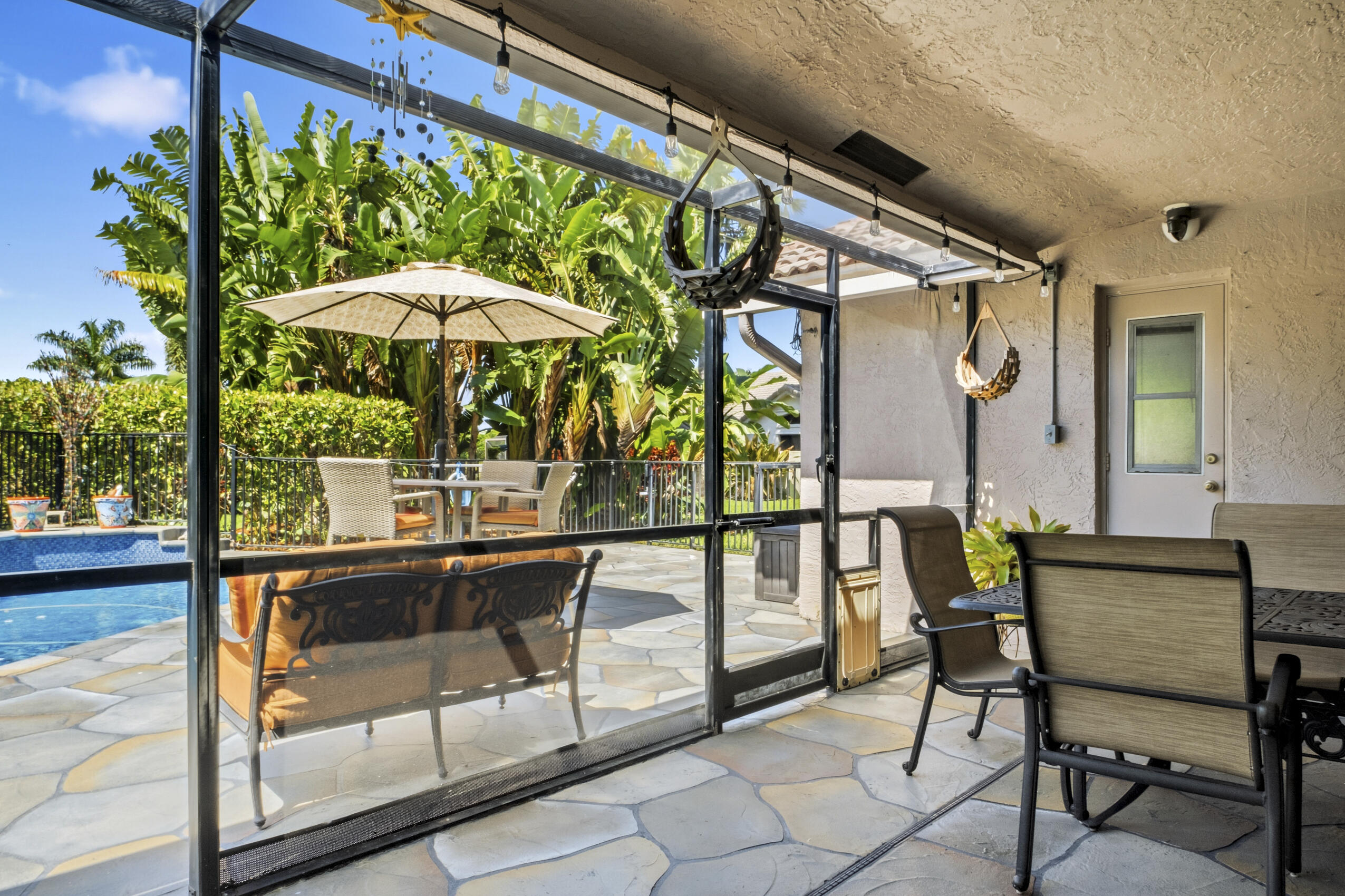 WEST GLEN - Residential
