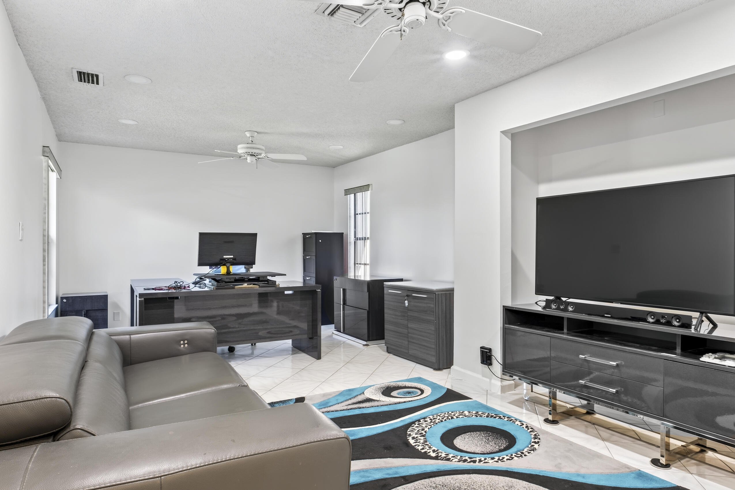 WEST GLEN - Residential
