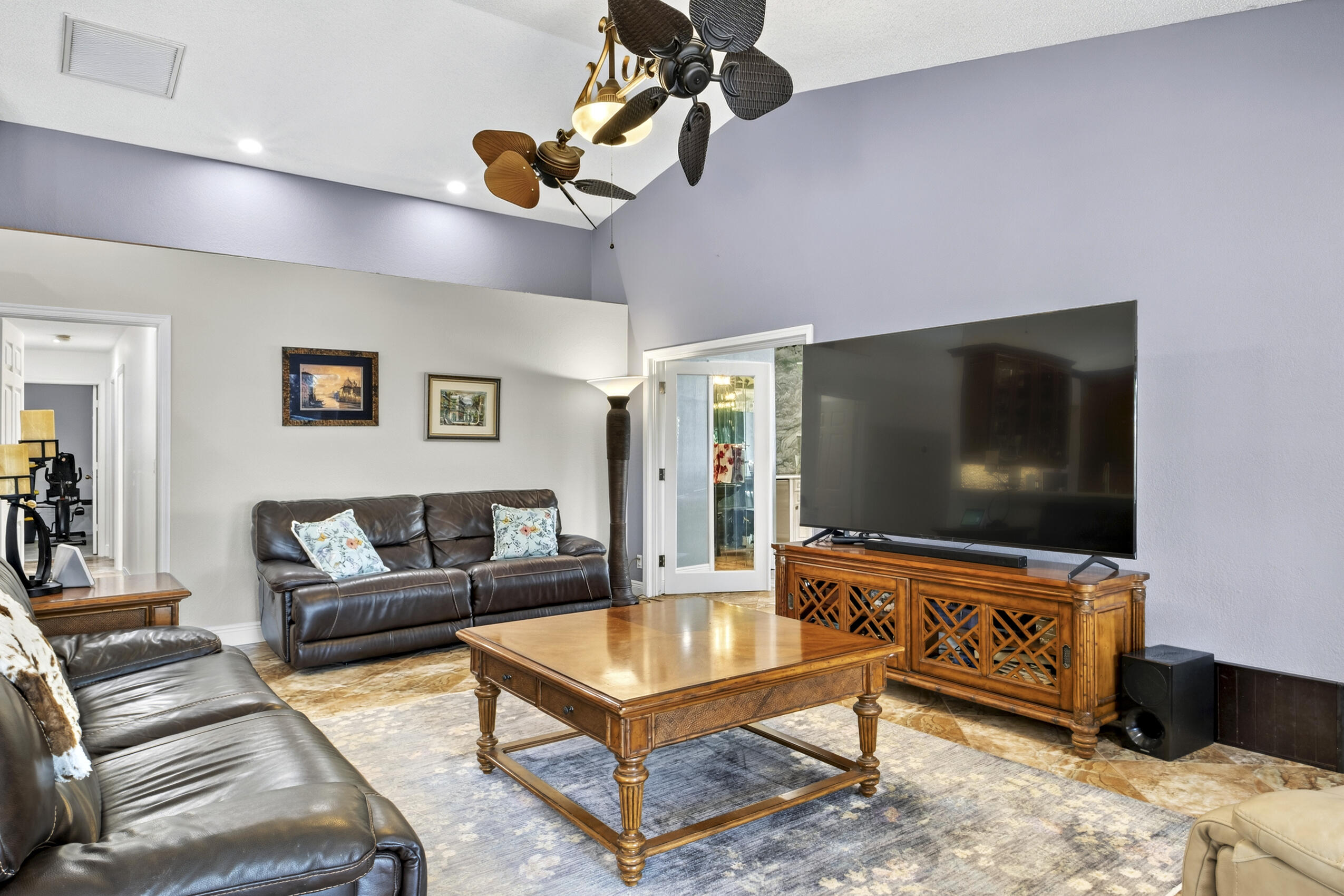 WEST GLEN - Residential