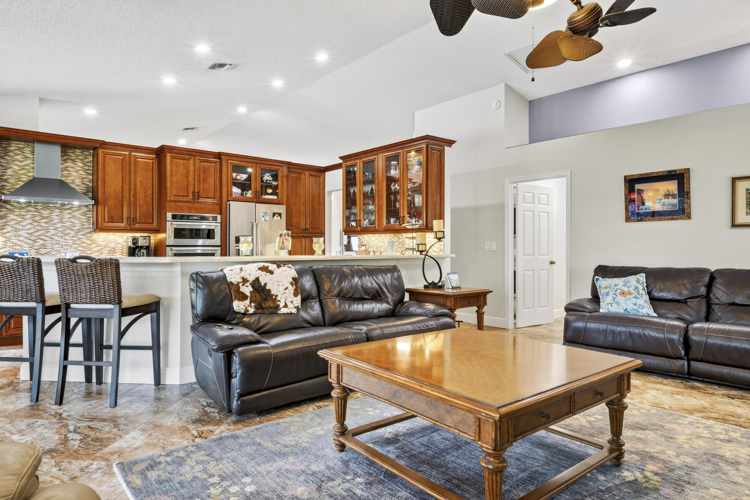 WEST GLEN - Residential