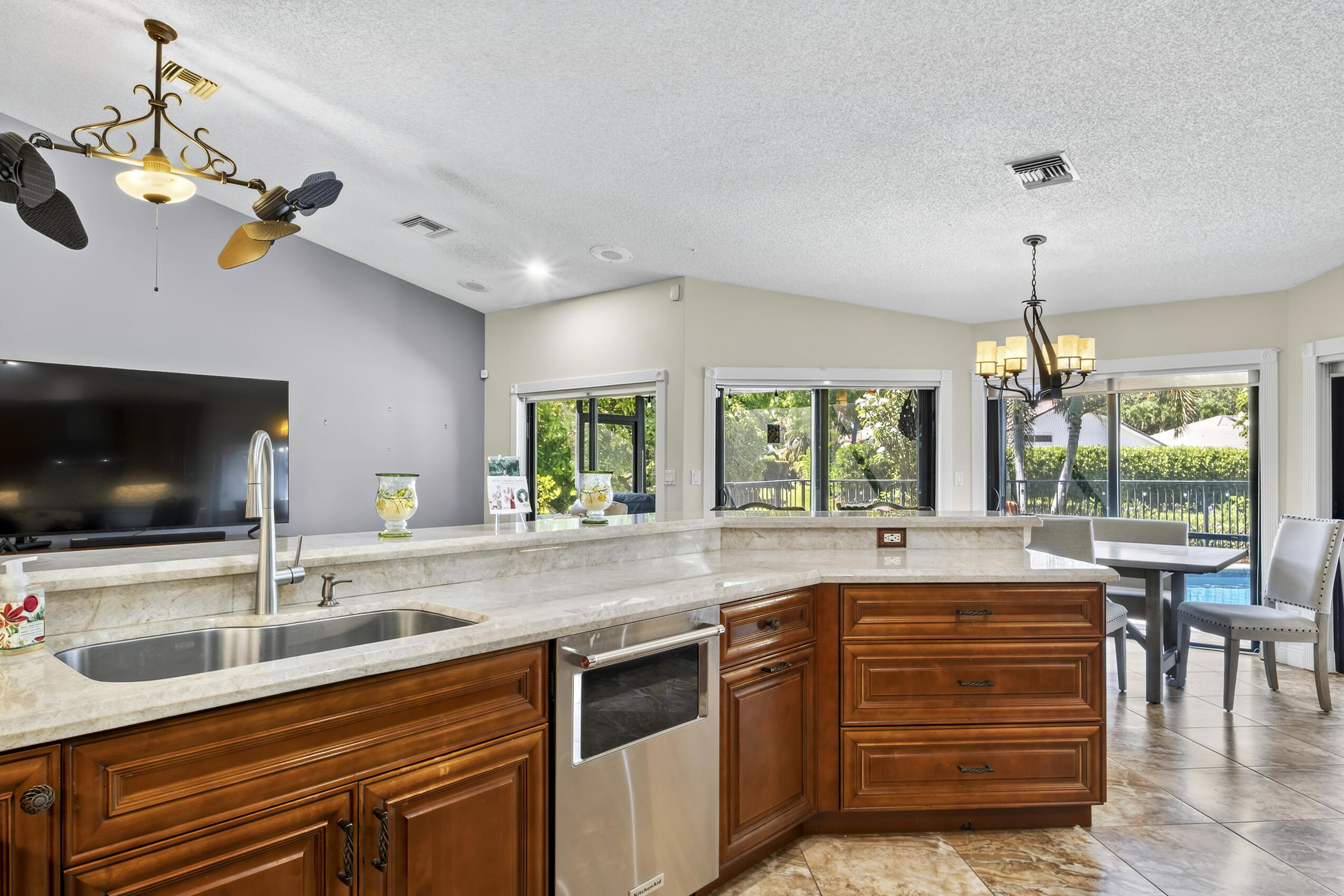 WEST GLEN - Residential
