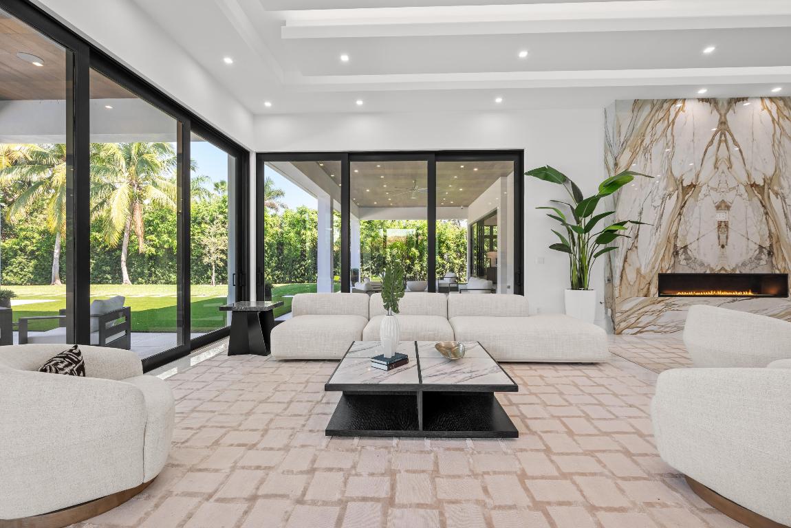 LONG LAKE ESTATES 1 AS - Residential