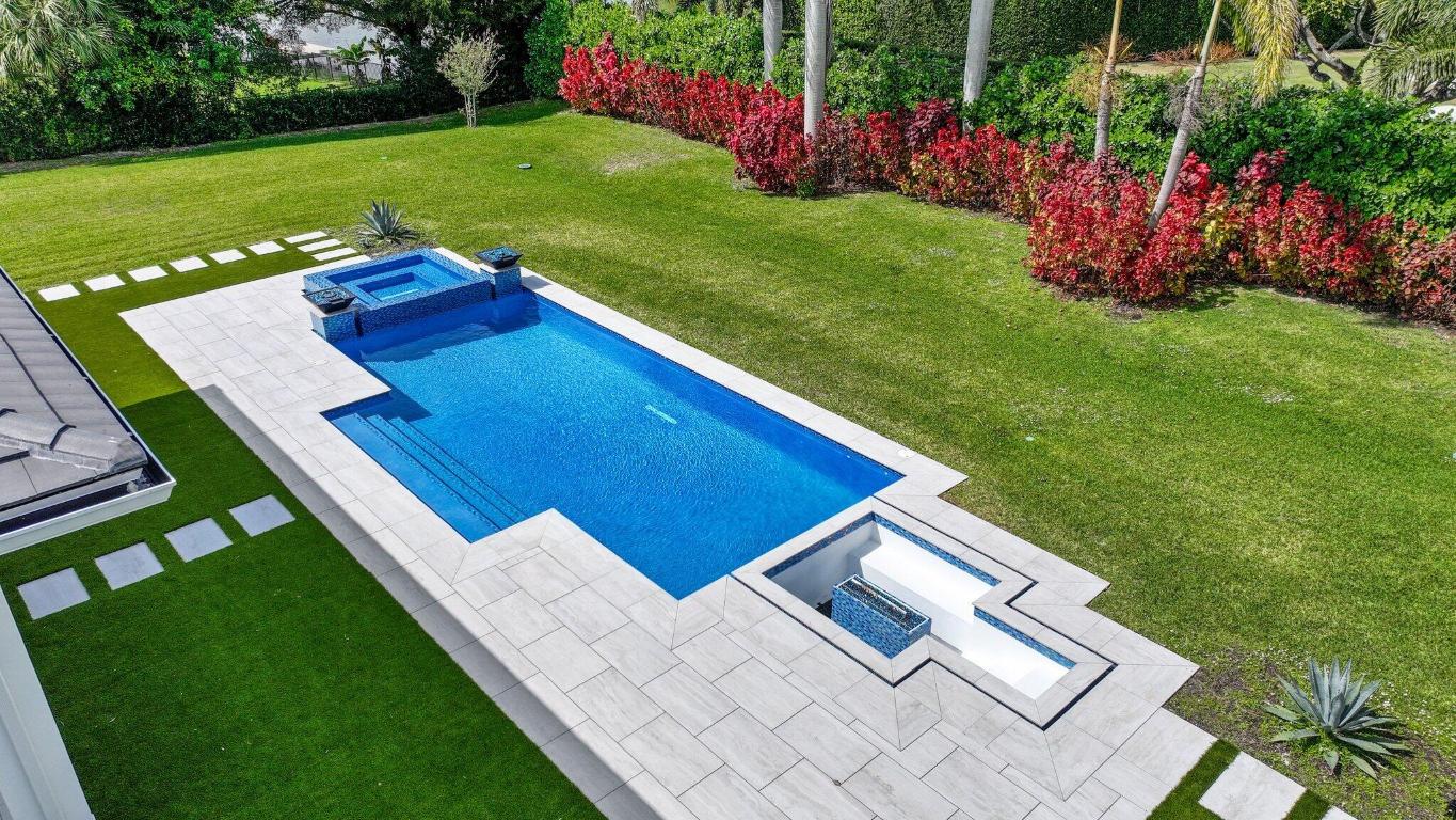 LONG LAKE ESTATES 1 AS - Residential