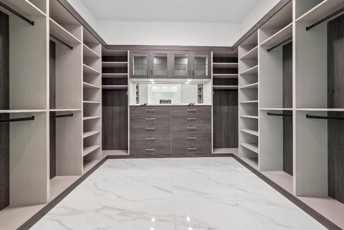 LONG LAKE ESTATES 1 AS - Residential