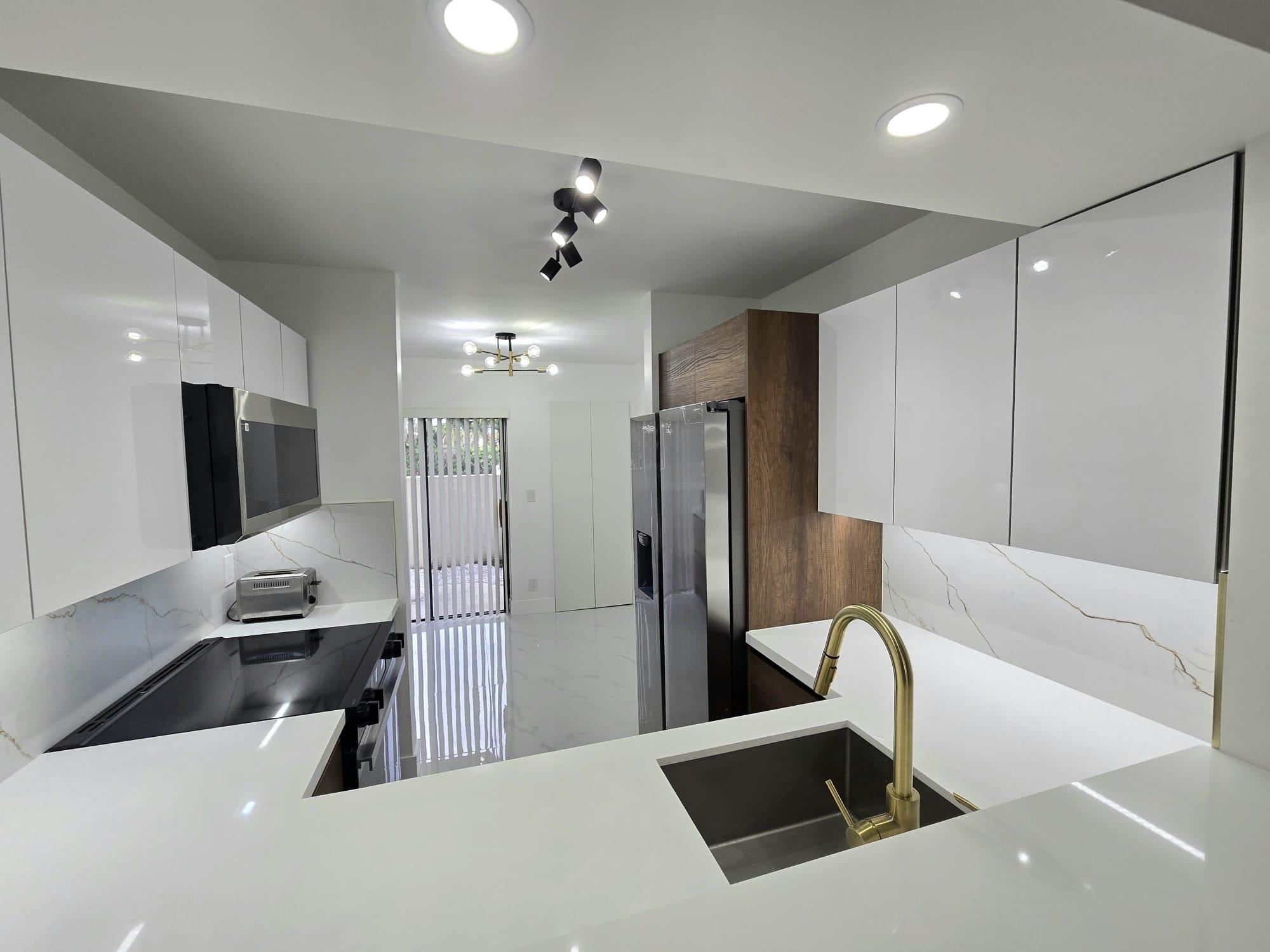 Courtyard at Coral Gate - Residential