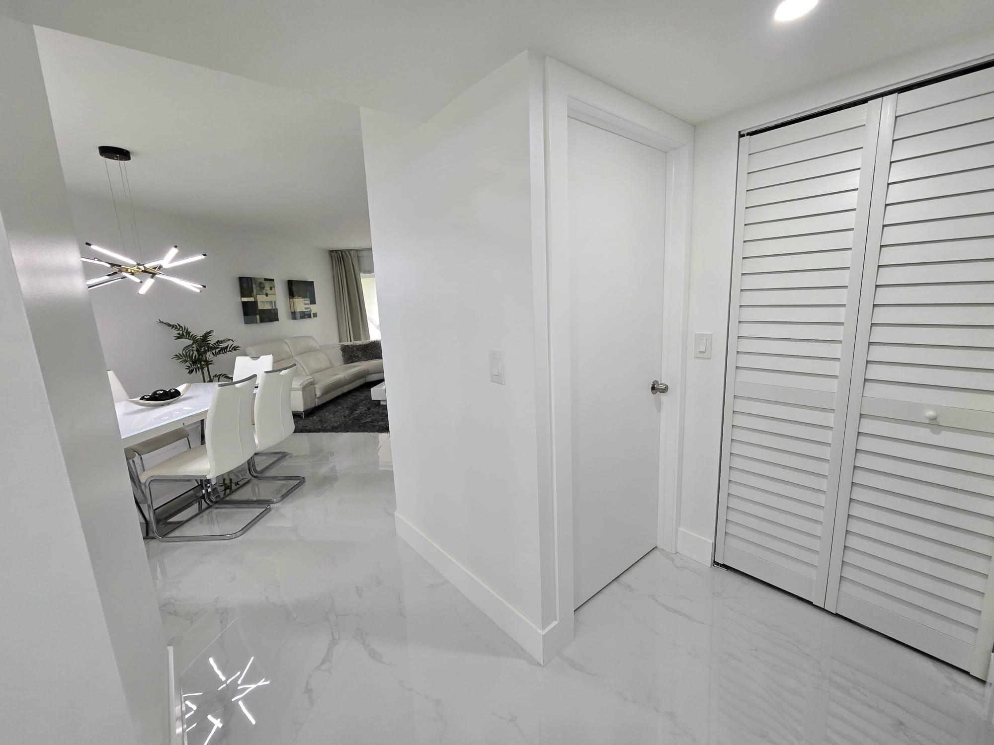 Courtyard at Coral Gate - Residential