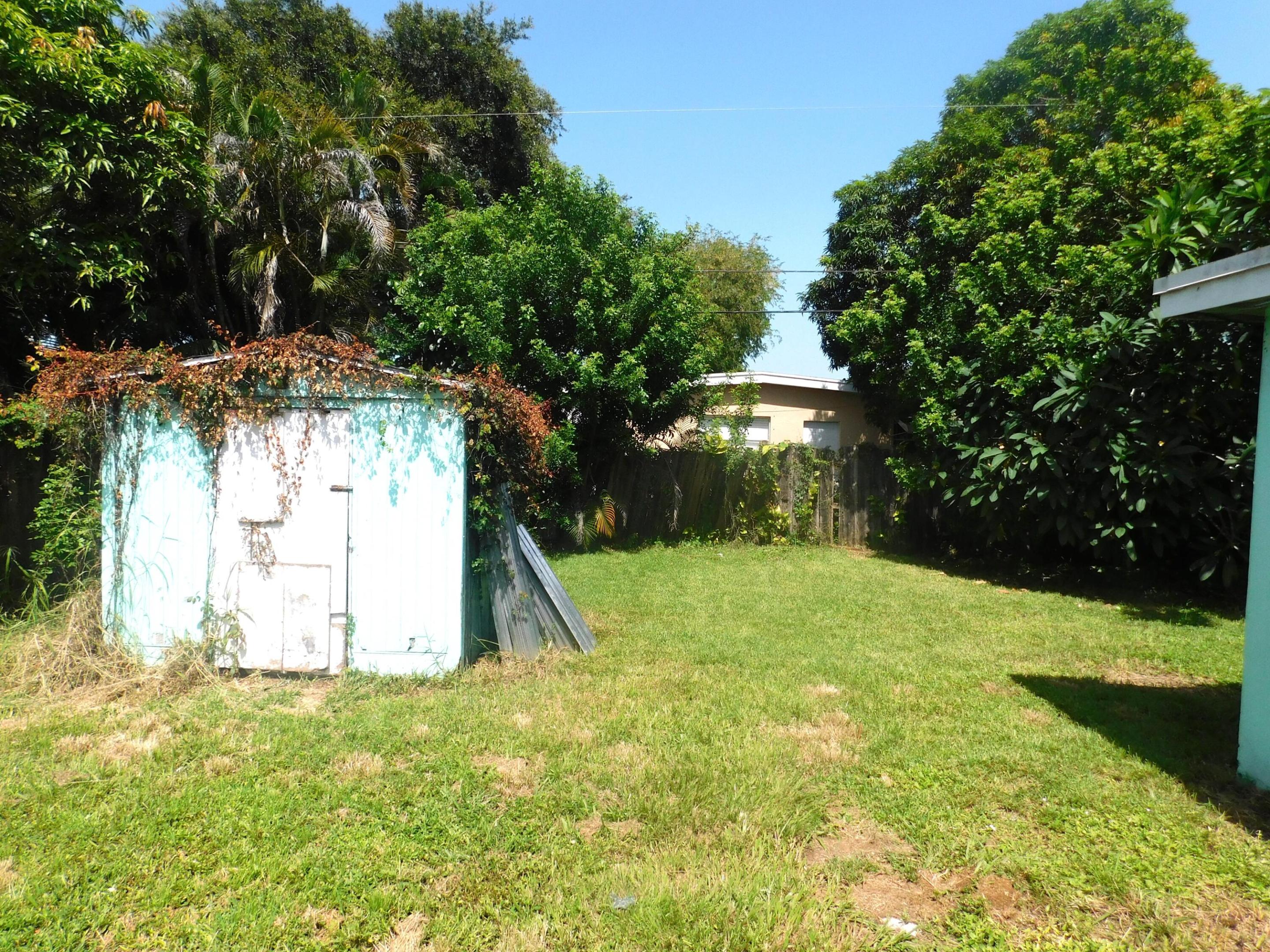 PALM BEACH COLONY SECS 1 AND 2 - Residential