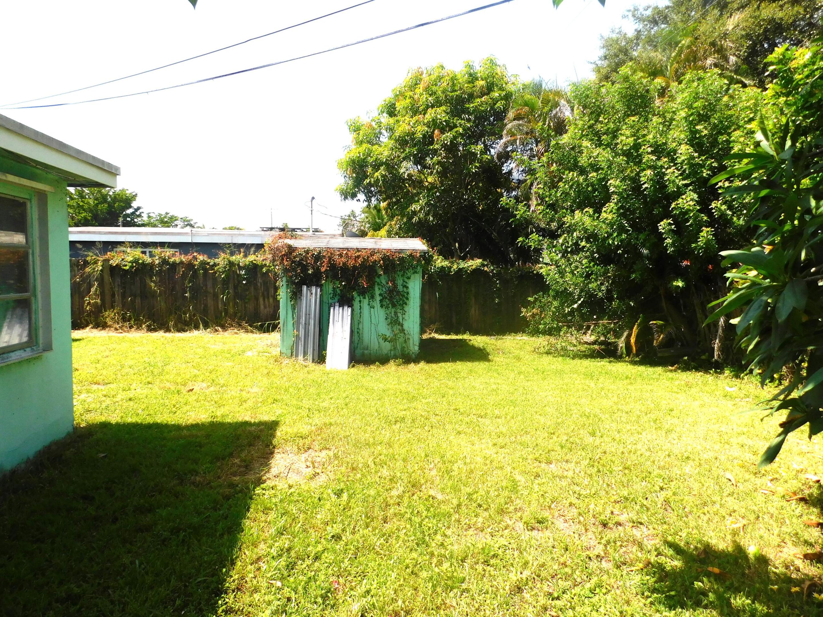 PALM BEACH COLONY SECS 1 AND 2 - Residential