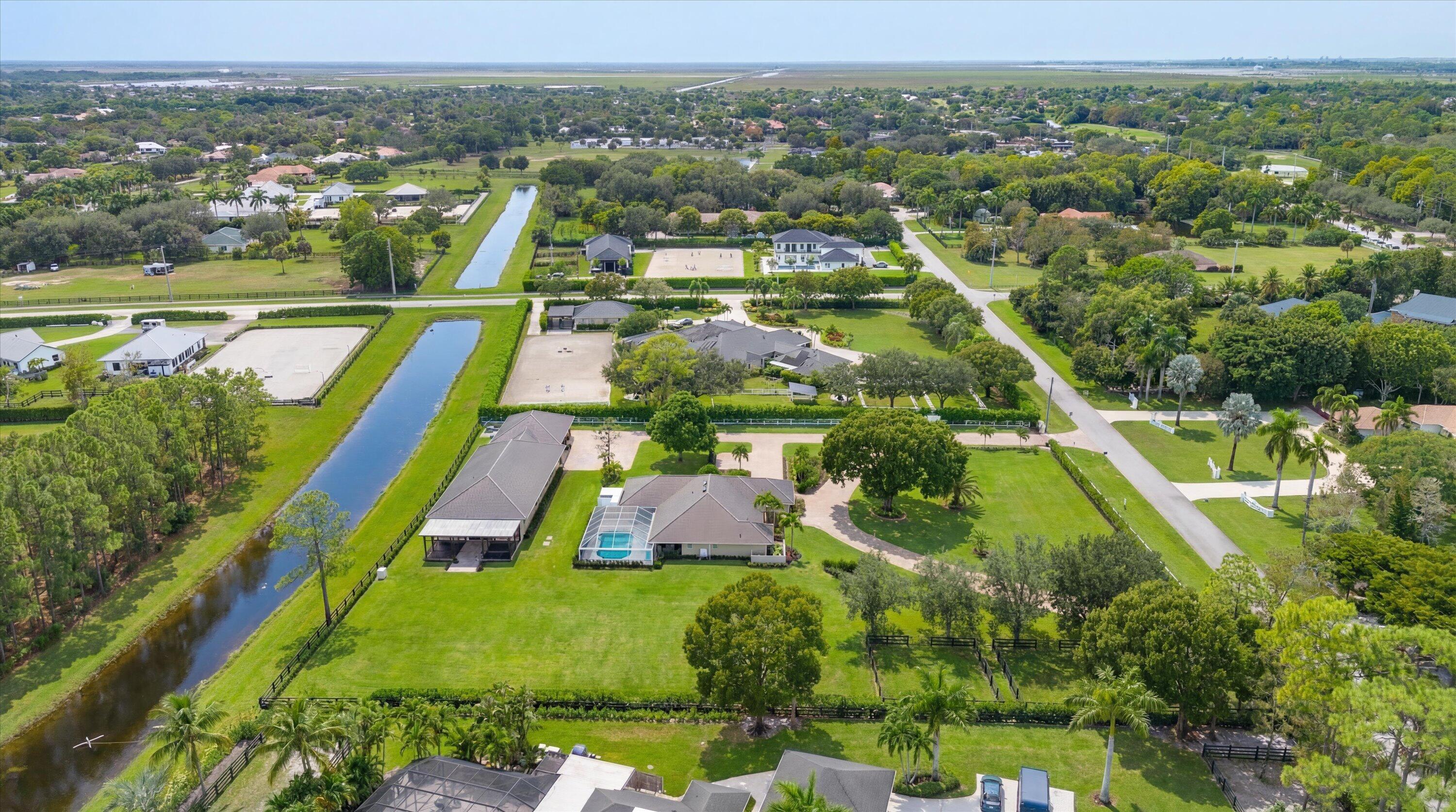 PADDOCK PARK 2 OF WELLINGTON - Residential