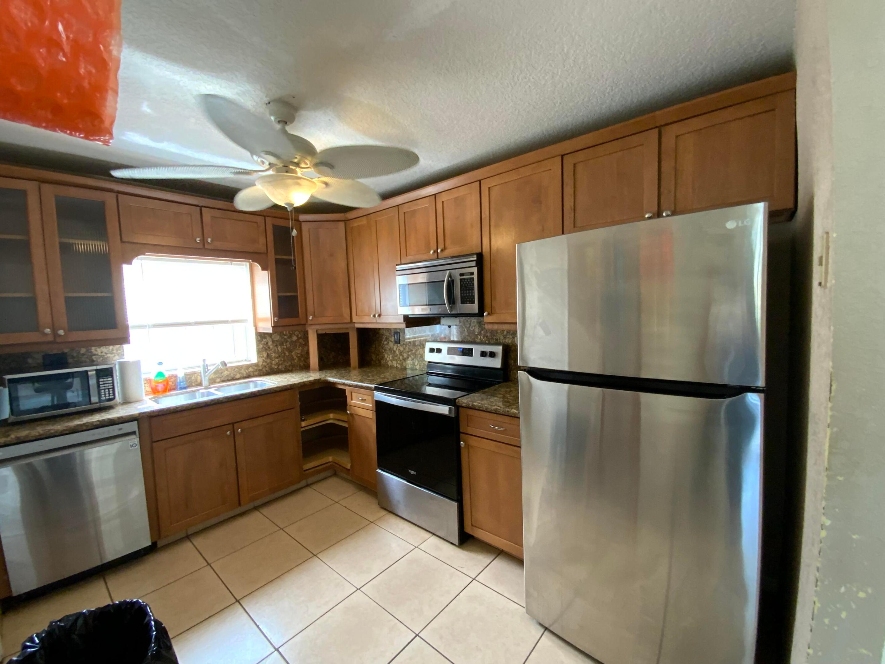 NORTH LAUDERDALE VILLAGE SEC 2 - Residential