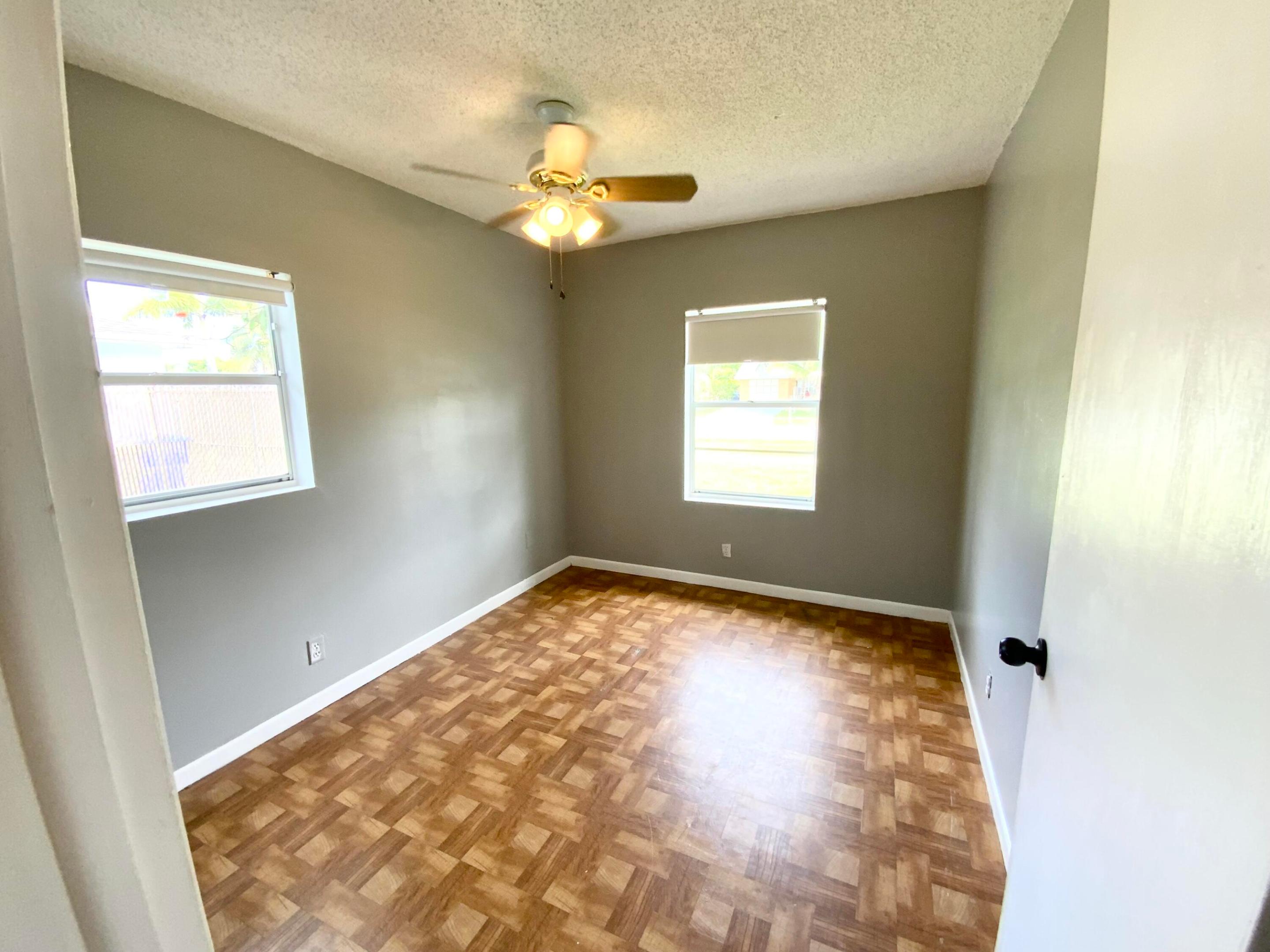 NORTH LAUDERDALE VILLAGE SEC 2 - Residential