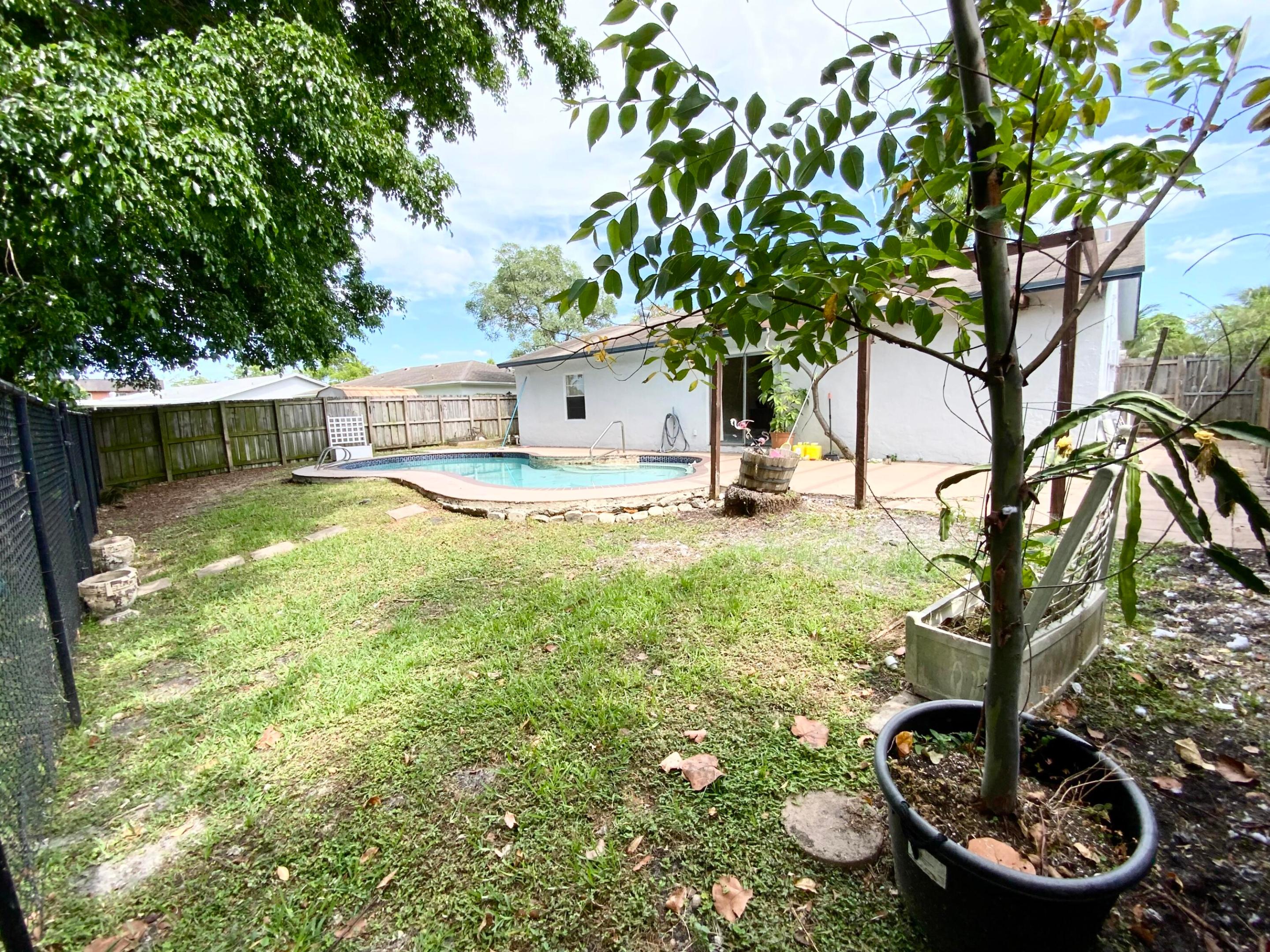 NORTH LAUDERDALE VILLAGE SEC 2 - Residential