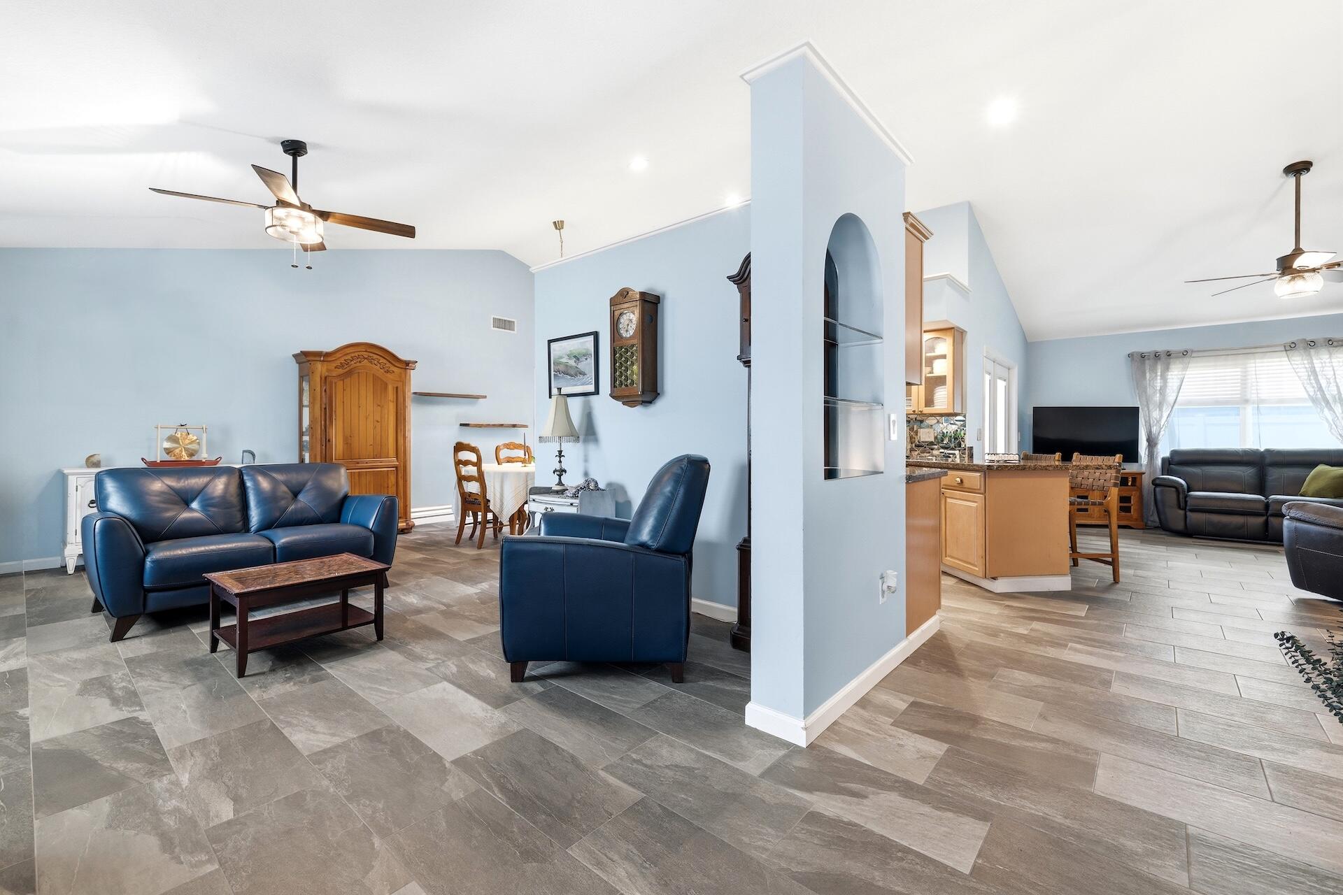 SUGAR POND MANOR OF WELLINGTON - Residential