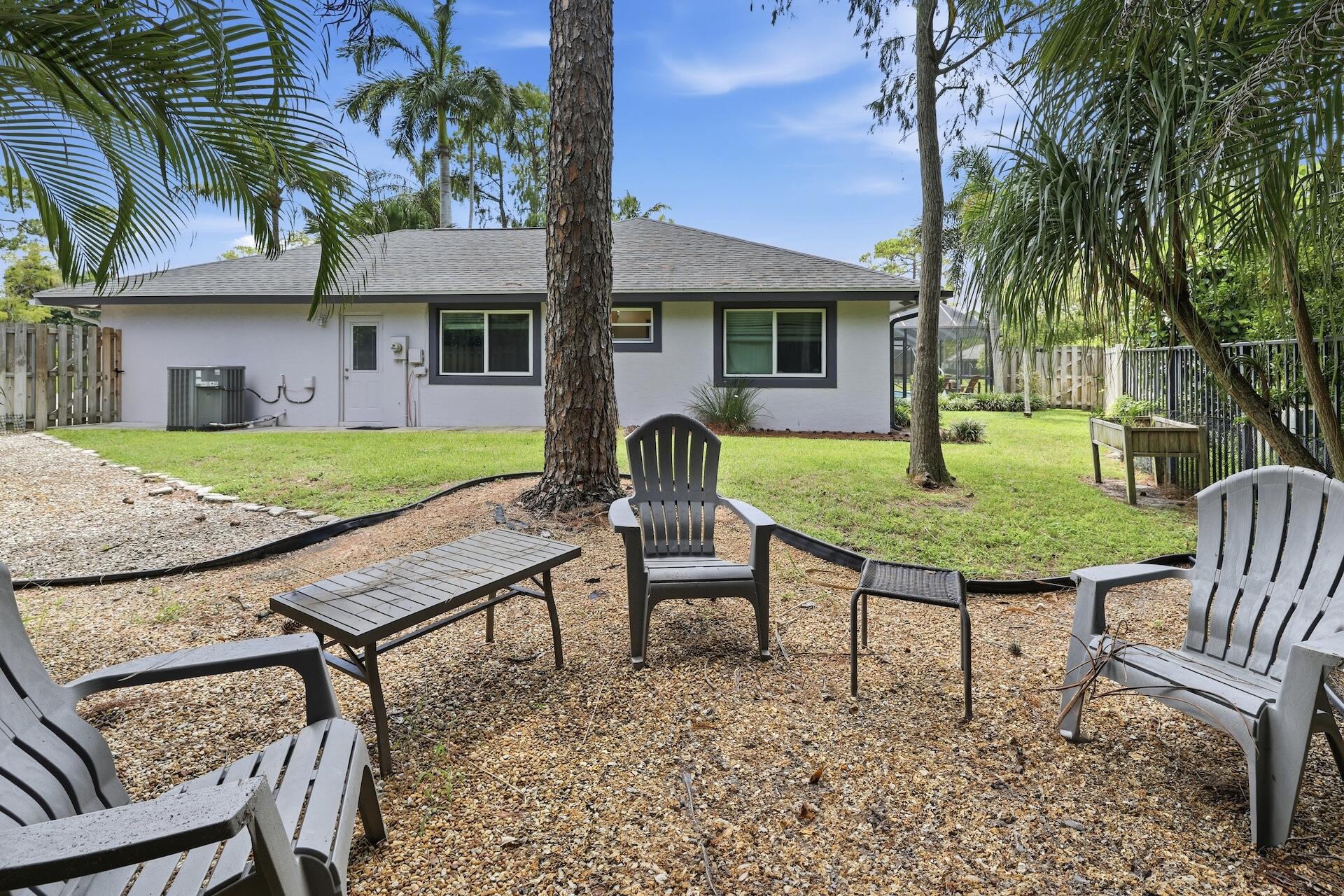 SUGAR POND MANOR OF WELLINGTON - Residential