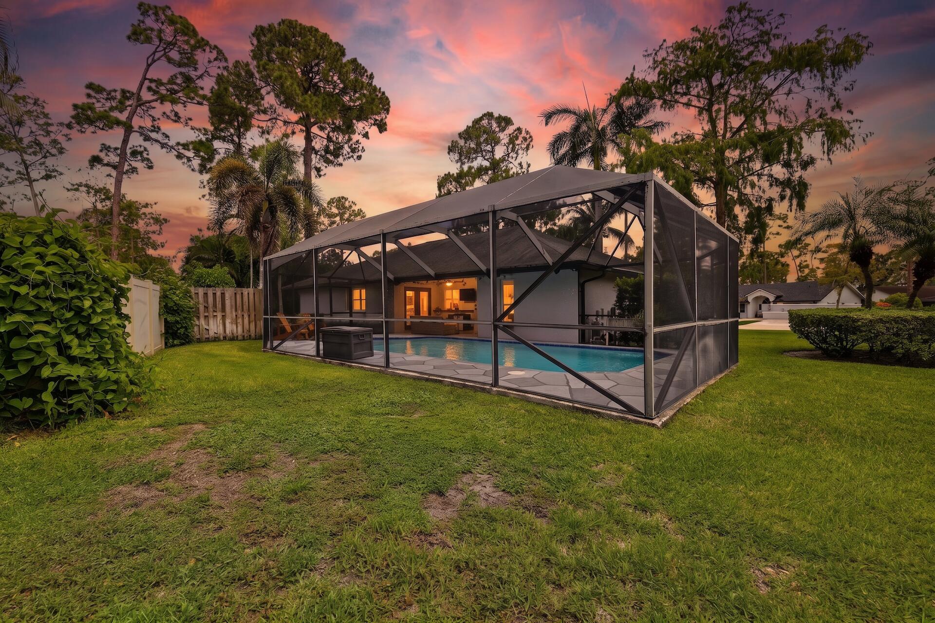 SUGAR POND MANOR OF WELLINGTON - Residential