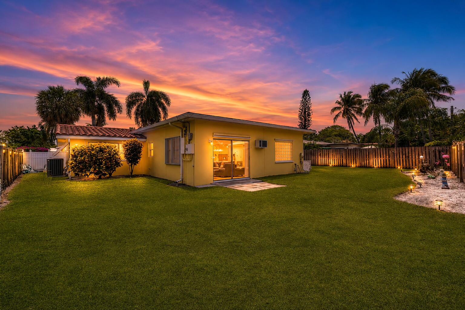 DOUGLAS PARK - Residential