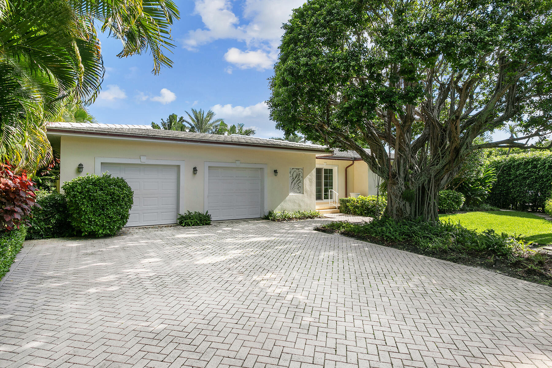 NORTH SHORE - Residential