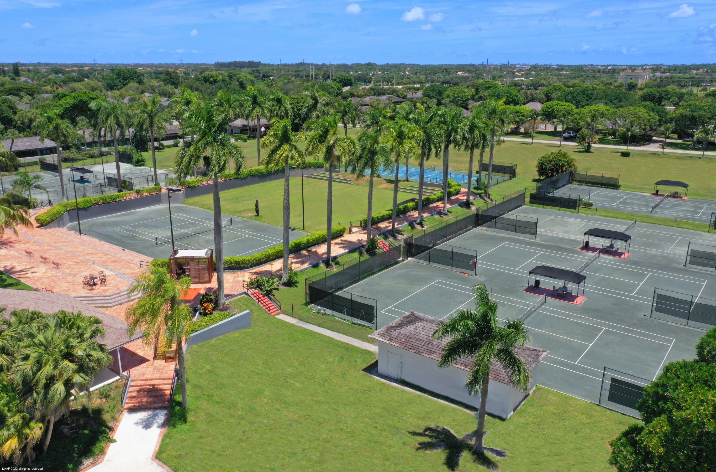 MIZNER ESTATES - Residential