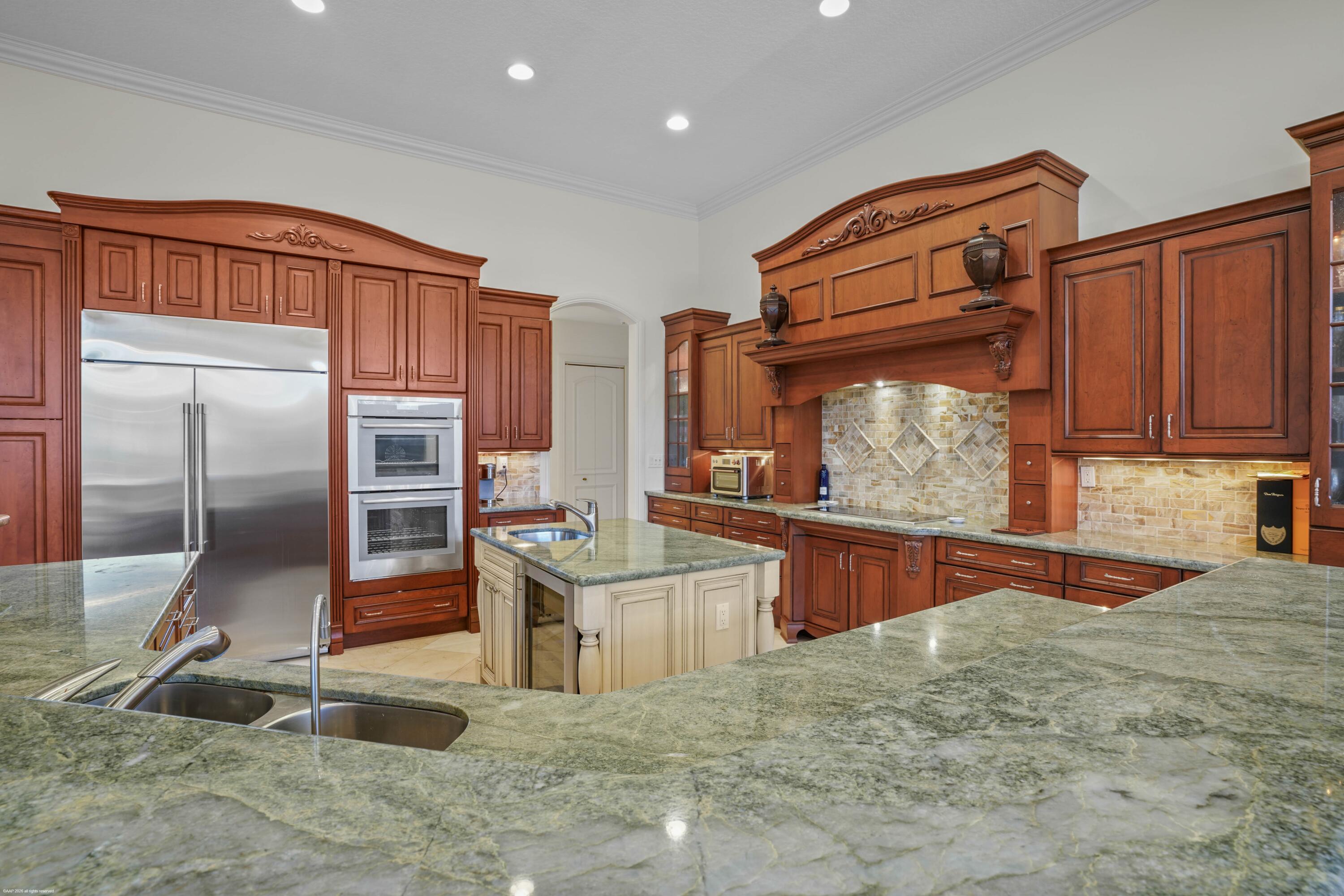 MIZNER ESTATES - Residential