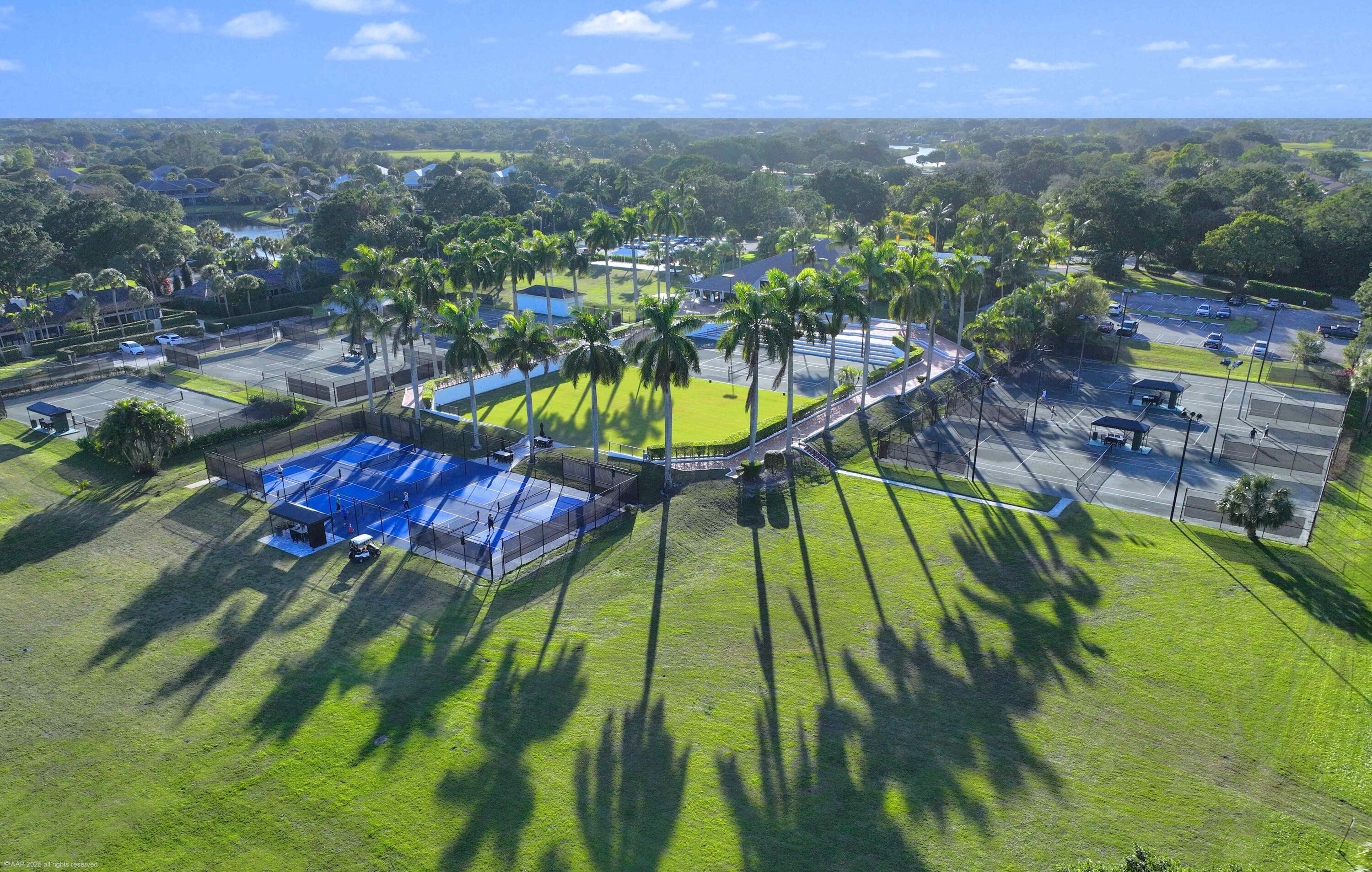 MIZNER ESTATES - Residential