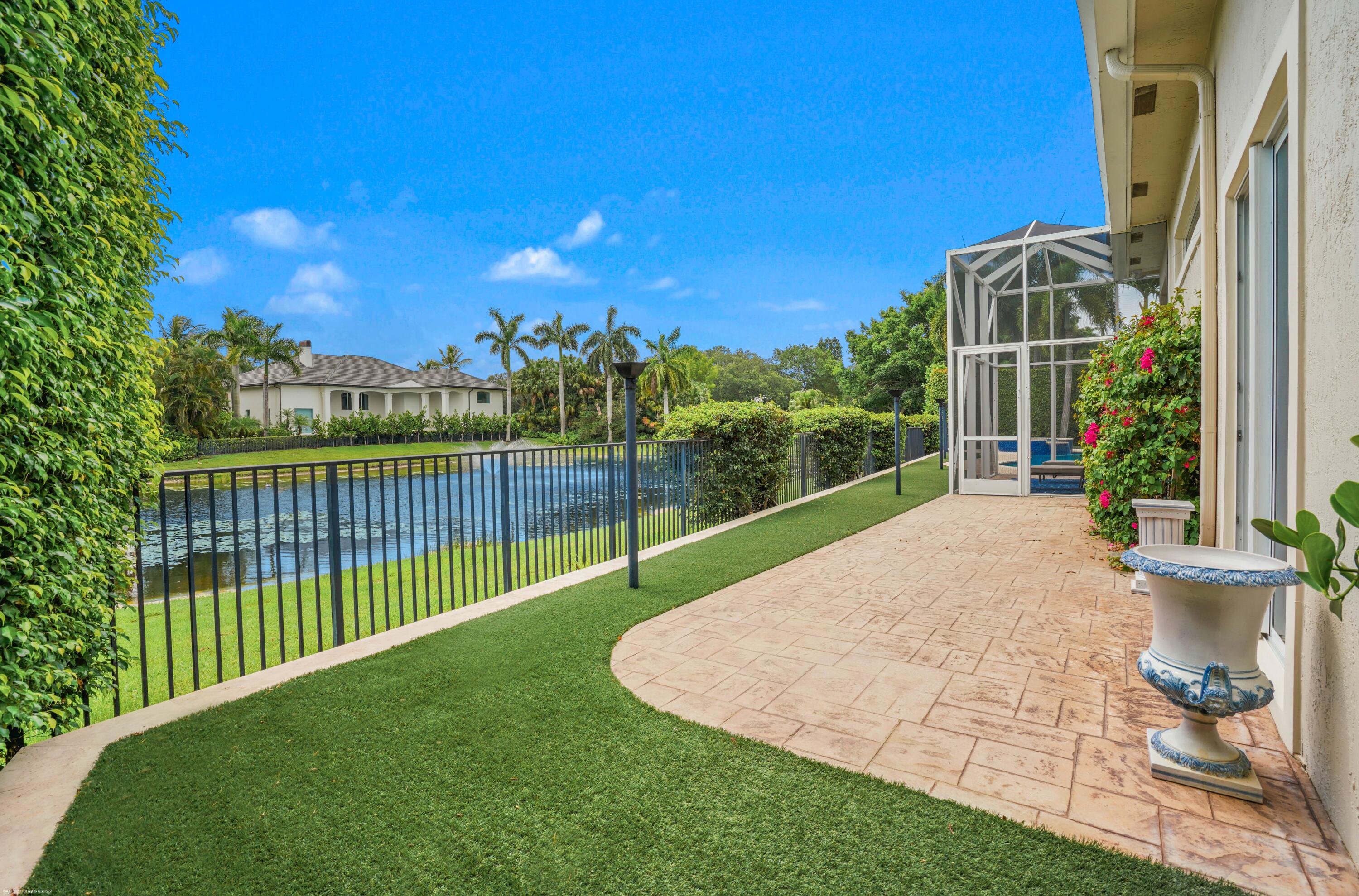 MIZNER ESTATES - Residential