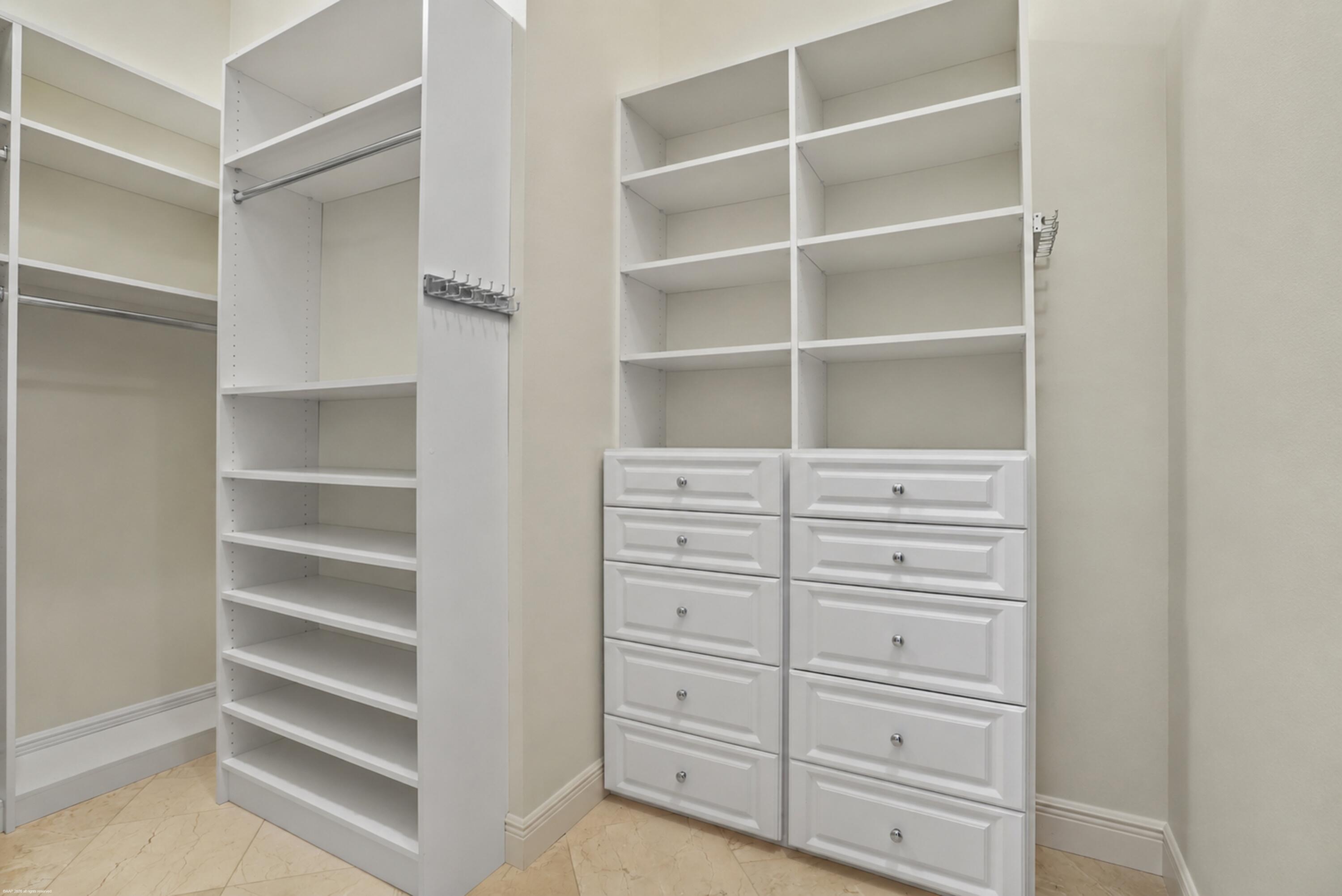 MIZNER ESTATES - Residential