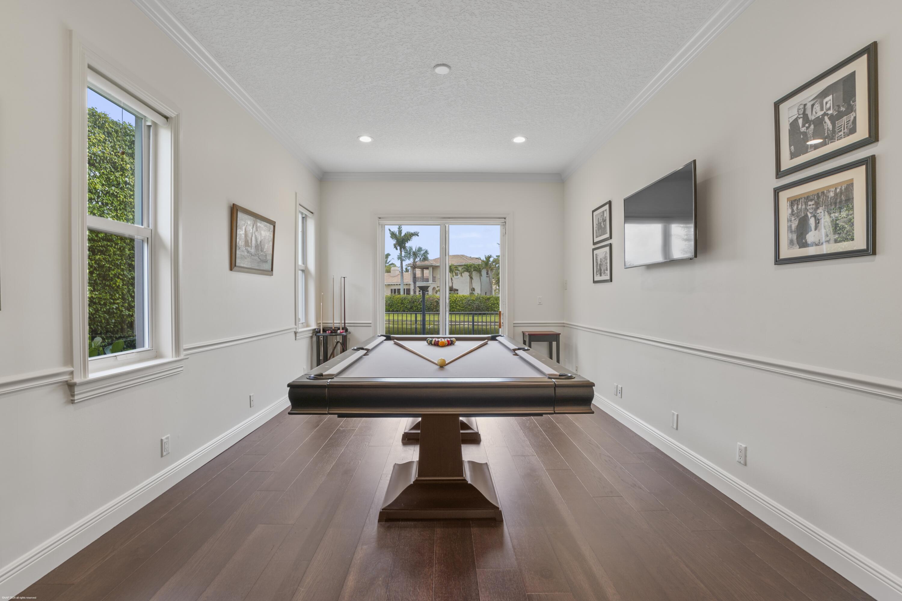 MIZNER ESTATES - Residential