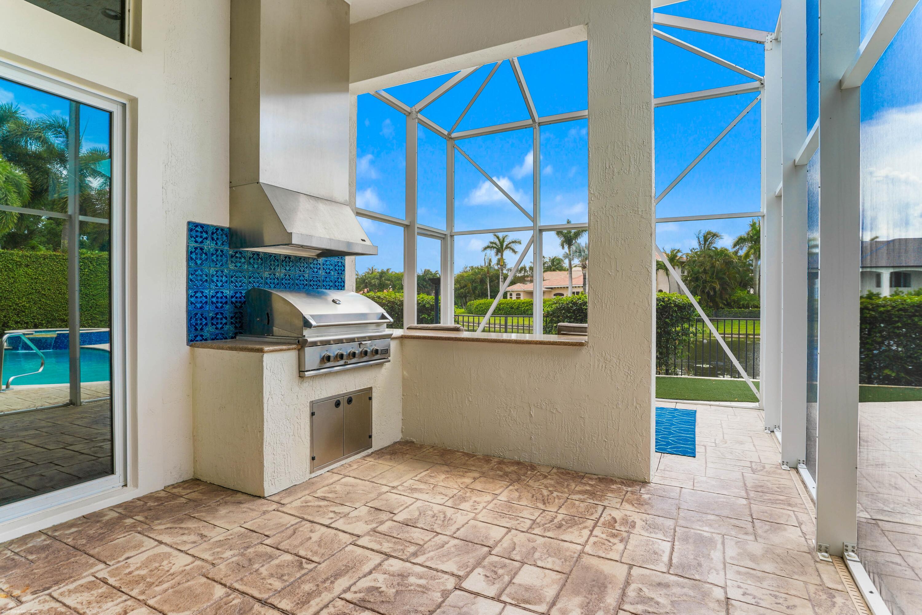 MIZNER ESTATES - Residential