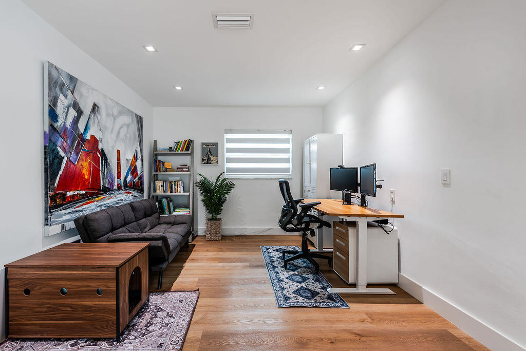 UNIVERSITY PARK COUNTRY CLUB ESTATES - Residential Lease