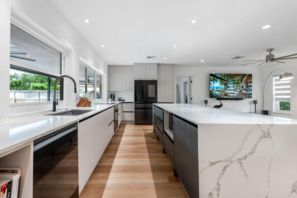 UNIVERSITY PARK COUNTRY CLUB ESTATES - Residential Lease